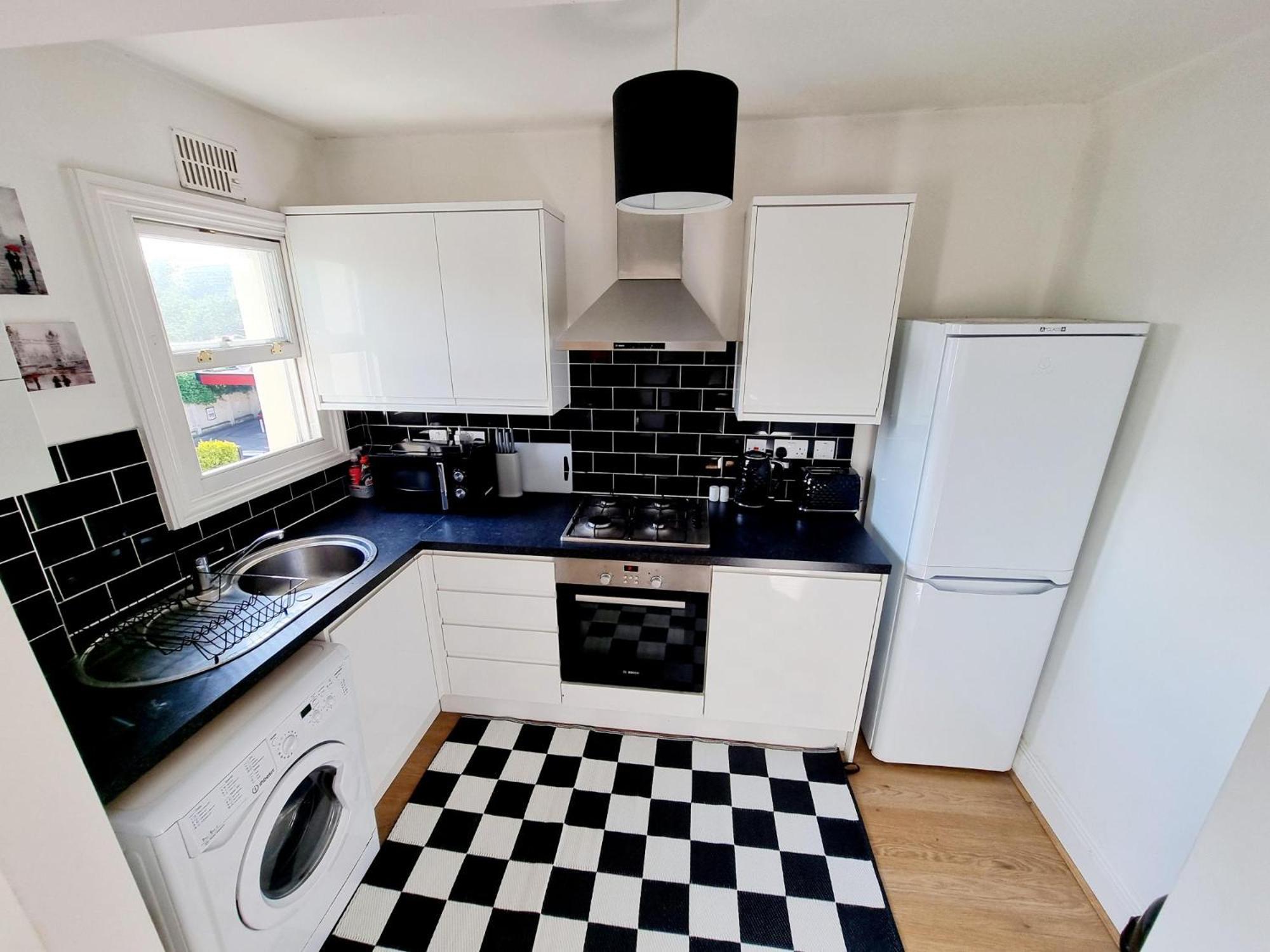 Evo View - 1 Bed - Stunning Views 3 Mins Walk Mile End Station Londen