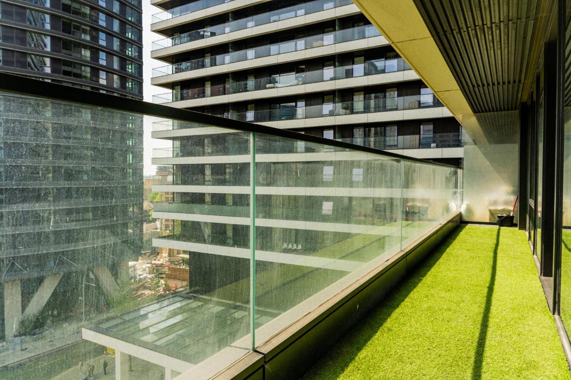 Lejlighed Luxury Balcony Apartment, Canary Wharf London