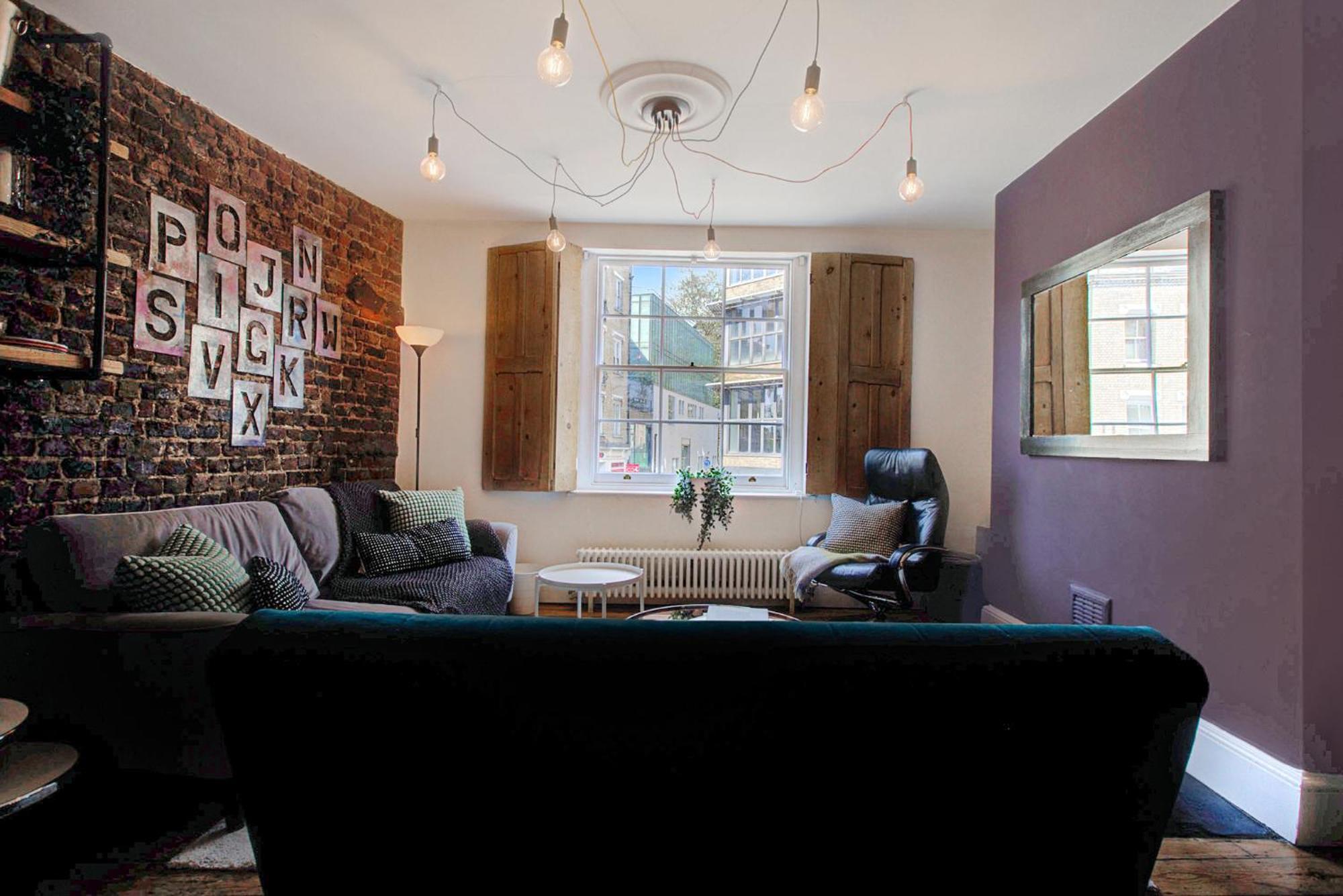 Old Street Iconic Warehouse Style 4 Bedroom 2 Bath House Prime Location * Londra