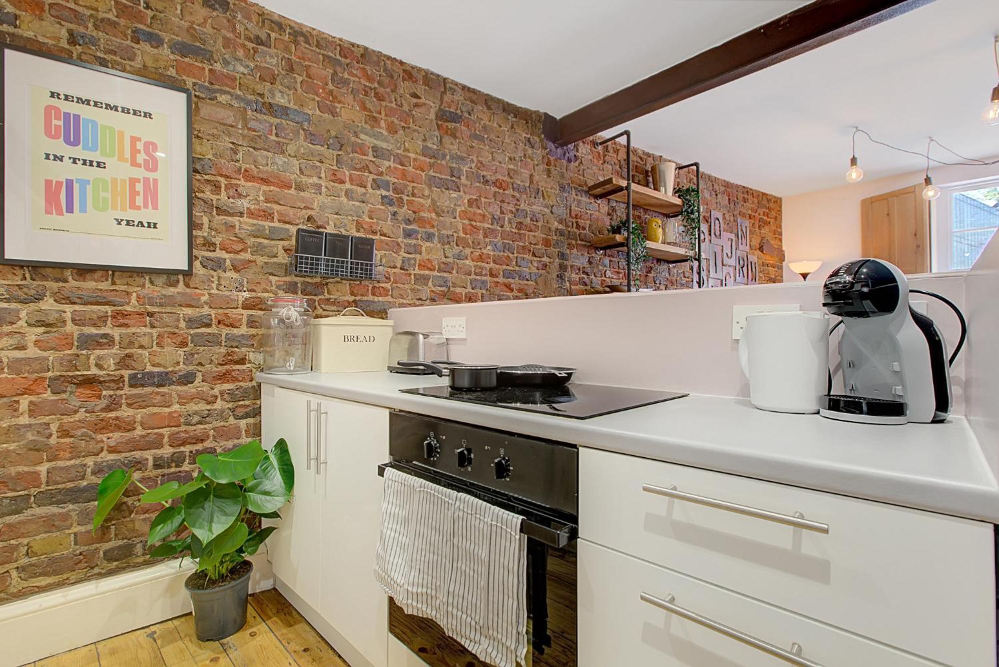 Old Street Iconic Warehouse Style 4 Bedroom 2 Bath House Prime Location Appartamento