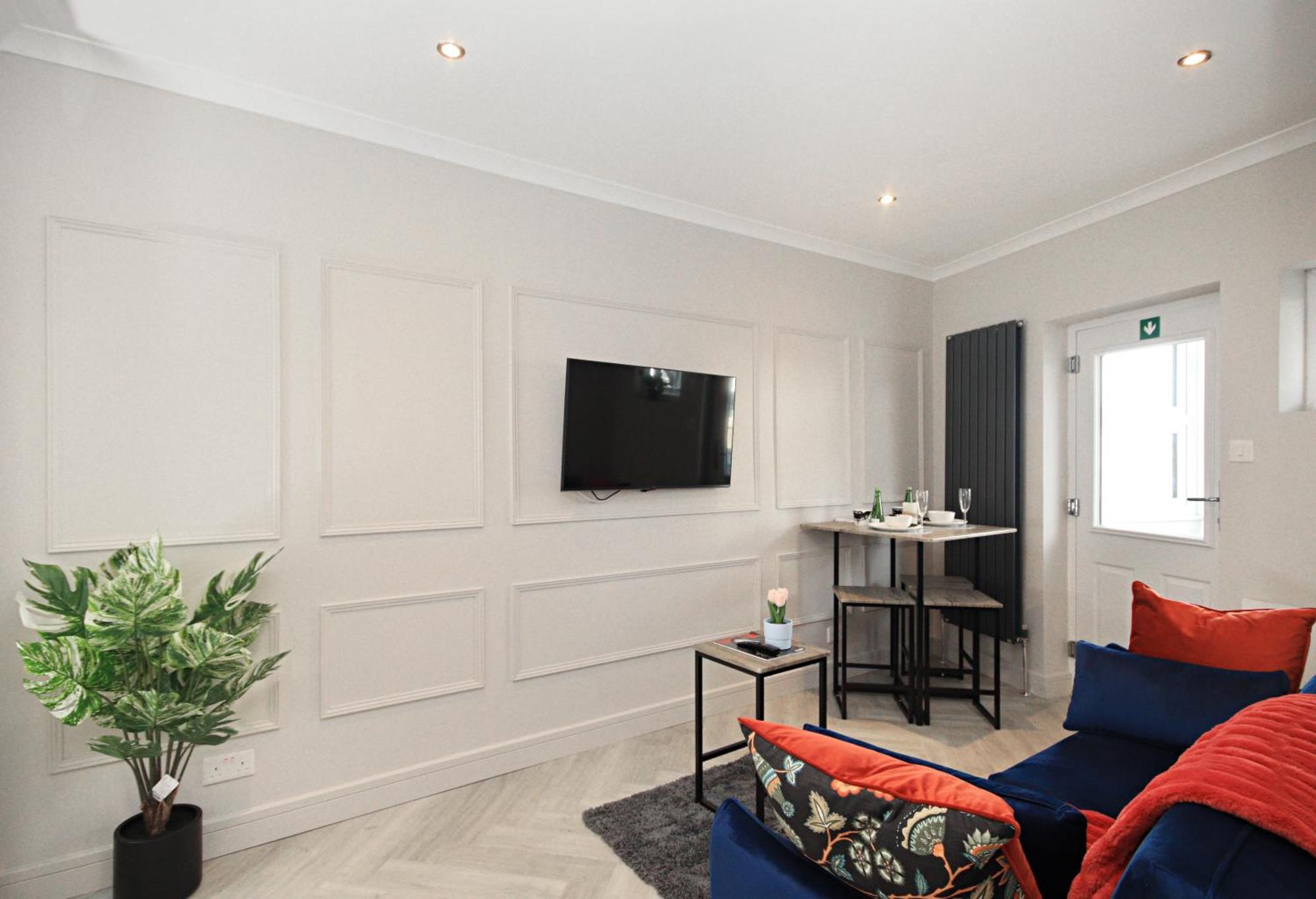 Appartement Rayan Heights Cosy 1 Bedroom Flat Sleeps 2 Perfect For Contractors Tourists Families - Free Parking Londen