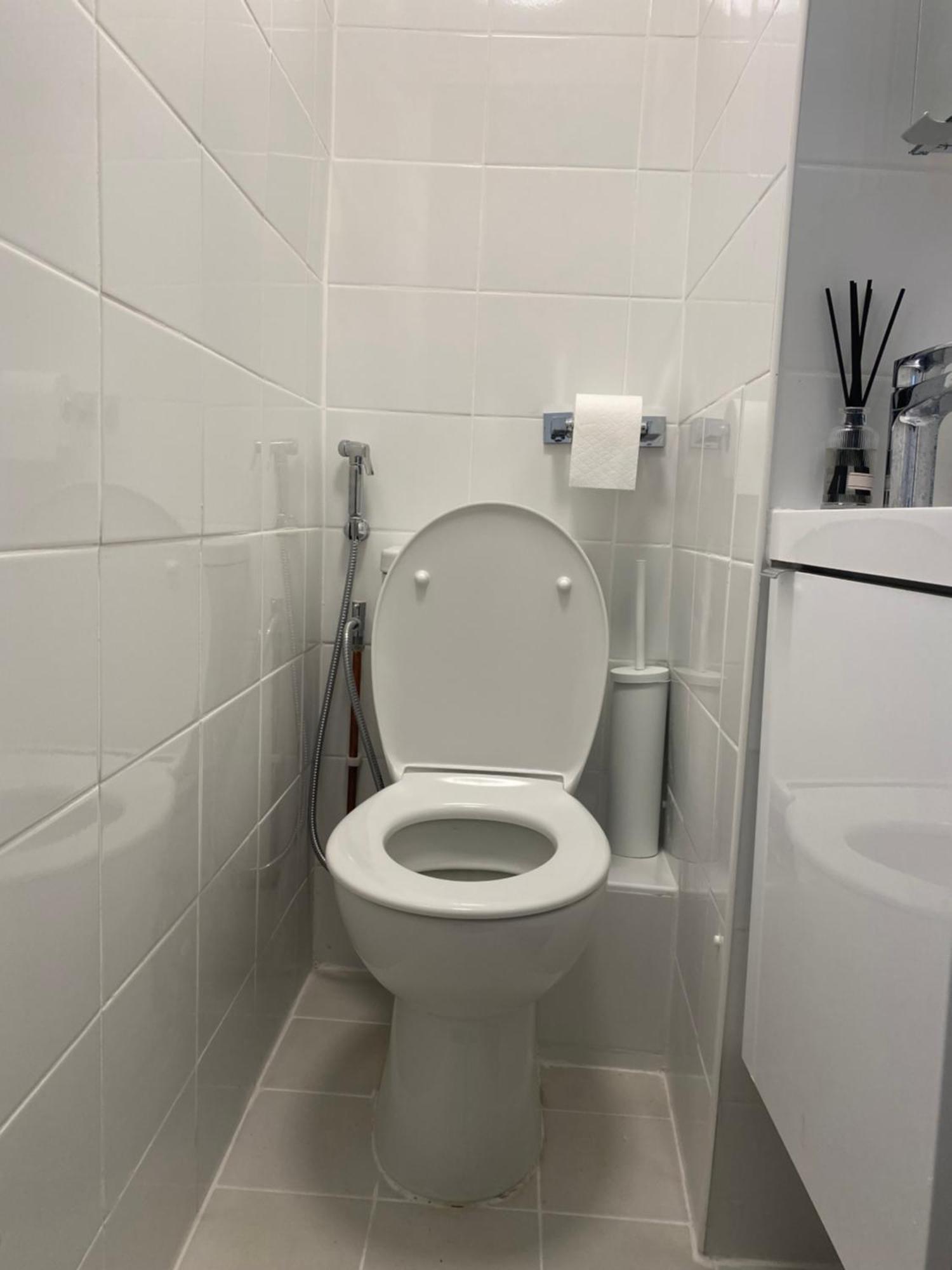 Apartment Luxury 3 Bedroom Flat With Garden *