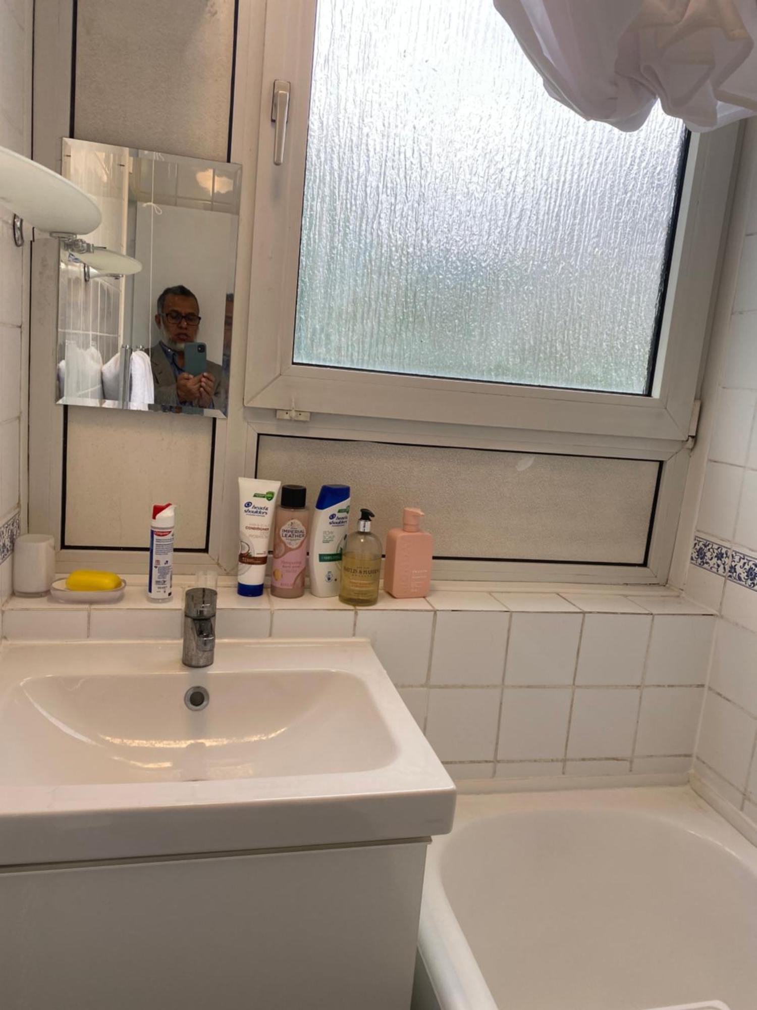 Luxury 3 Bedroom Flat With Garden London