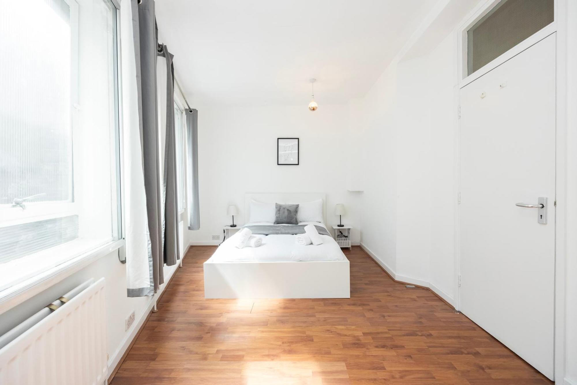 Spacious 1 Bedroom Bridge London
