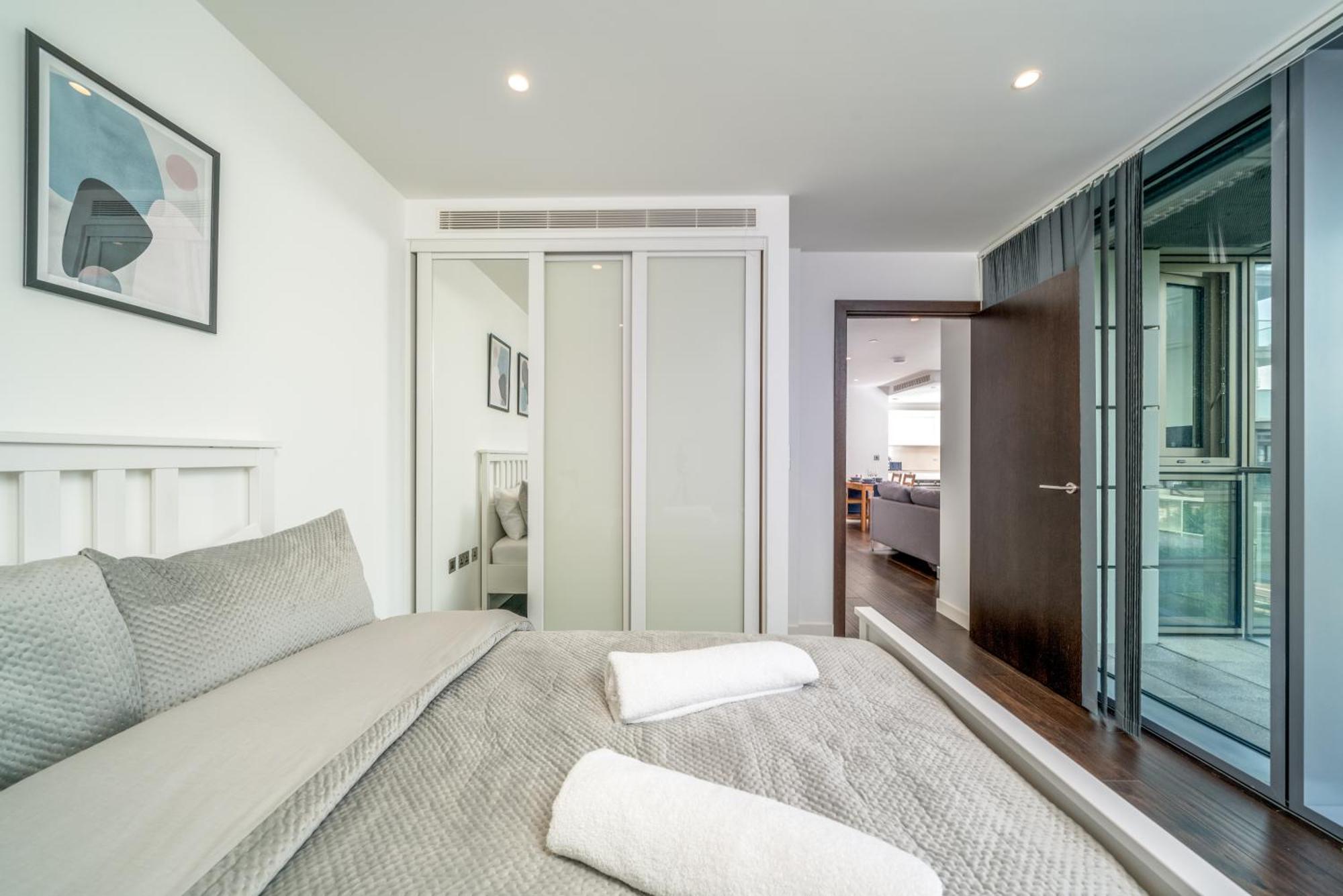 Luxury 1 Bed In Tower Hill *