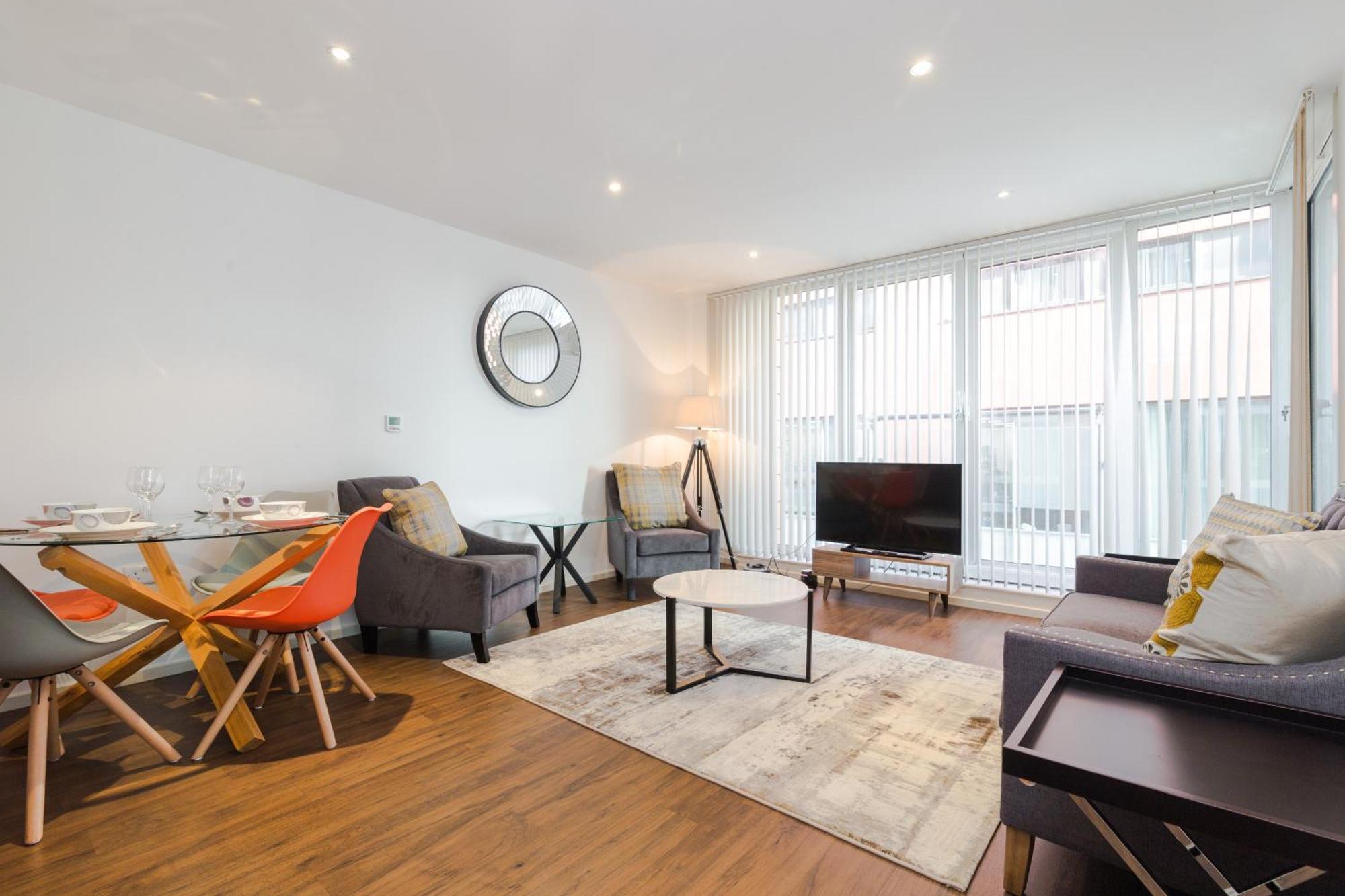 Austin David Apartments Excel * London