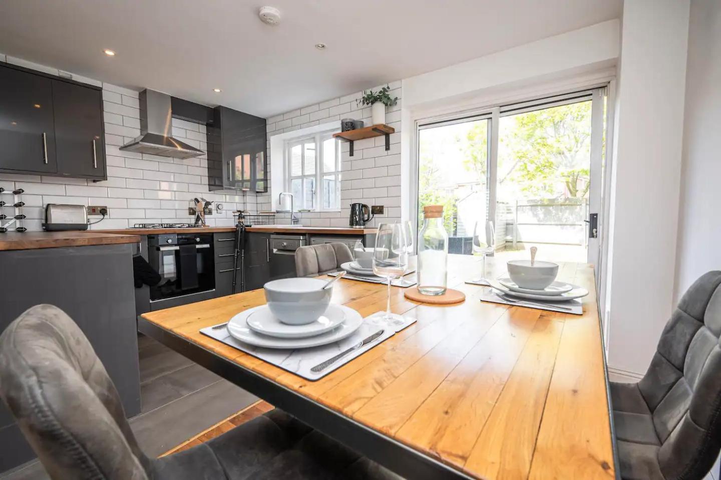 Greenwich House 10 Mins To O2 - Free Parking Pass The Keys Holiday home *