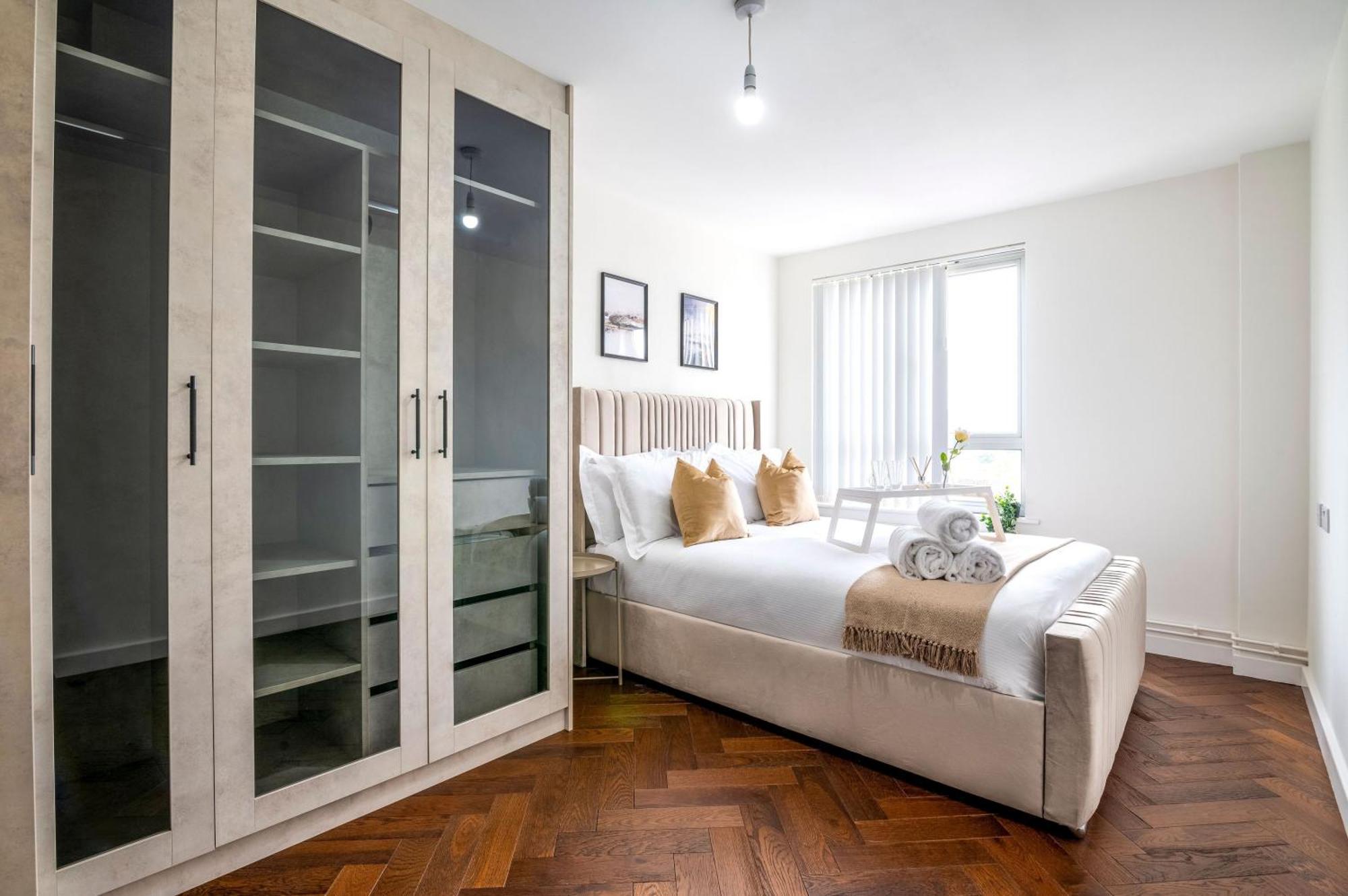 Warm 2-bed Flat By Livestay Short Lets & Serviced Lägenhet *