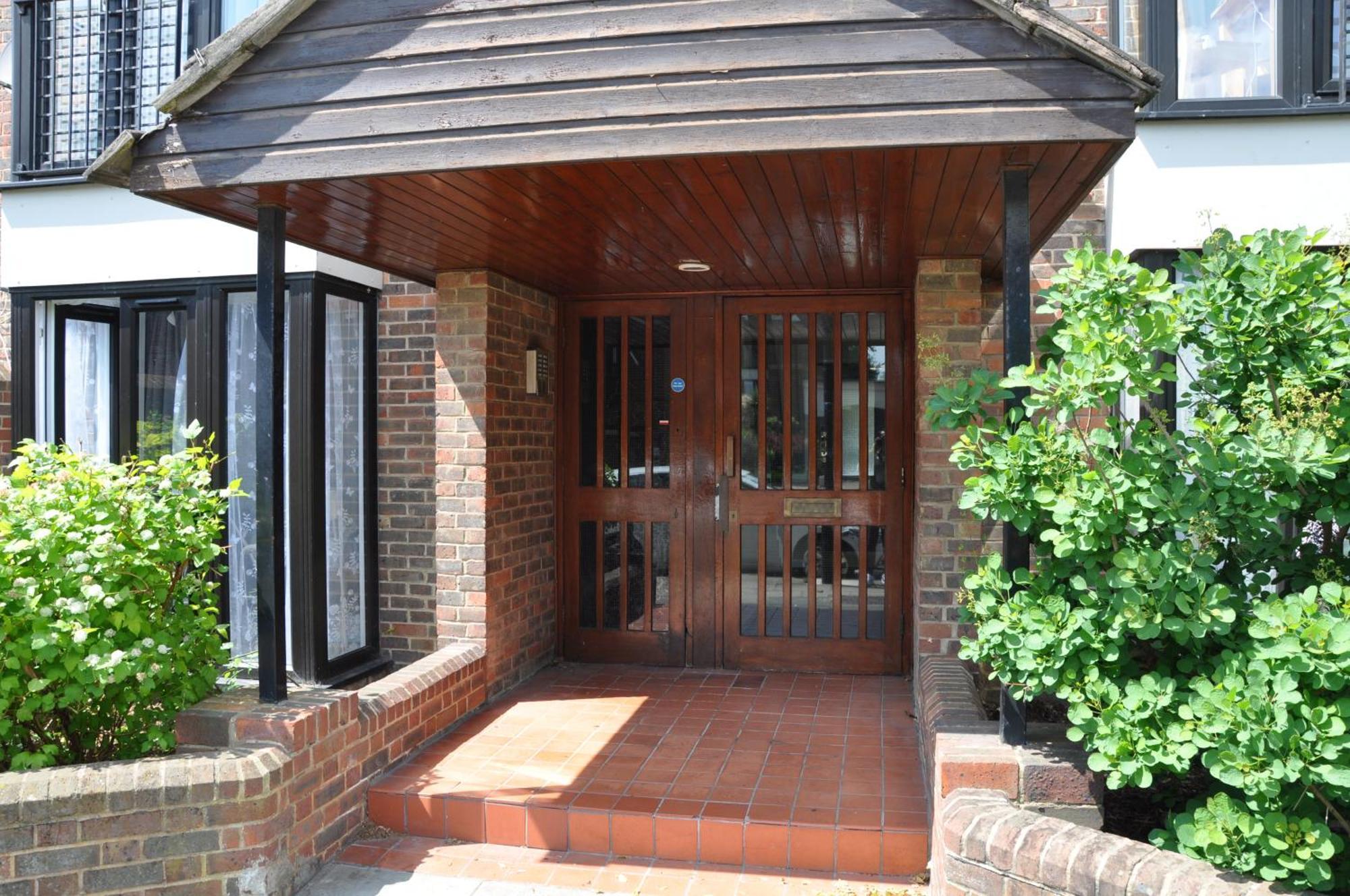 Modern Ground Floor In Canary Wharf, Free Parking Leilighet