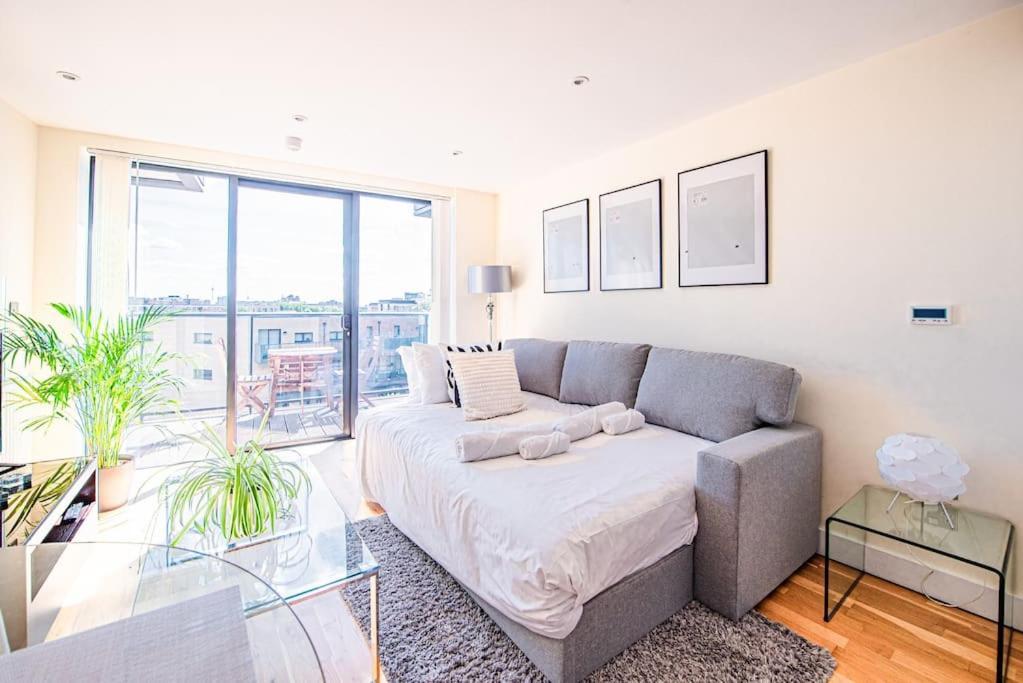 Lägenhet Charming Flat With Balcony Near Tower Bridge
