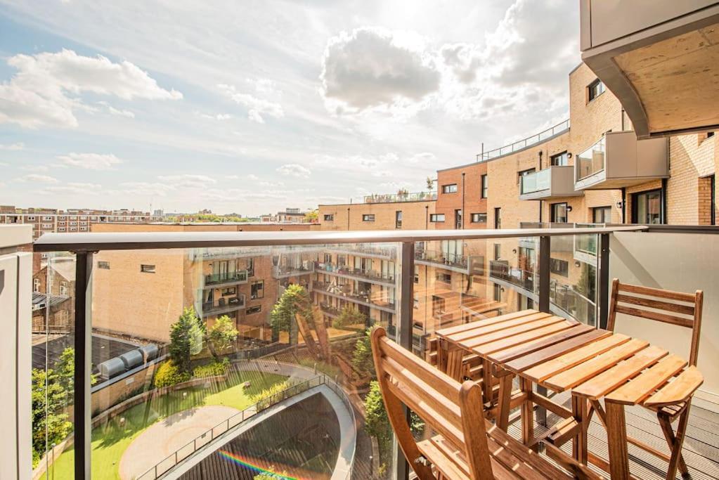 Lägenhet Charming Flat With Balcony Near Tower Bridge *