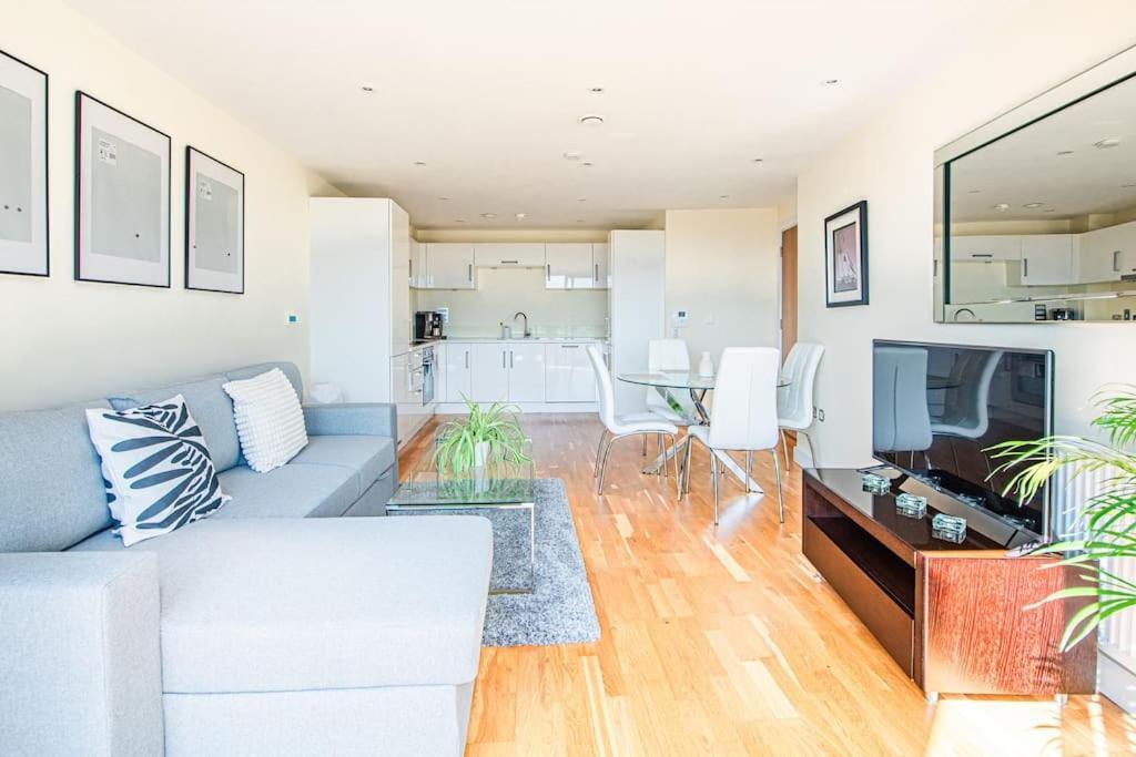 Lägenhet Charming Flat With Balcony Near Tower Bridge London