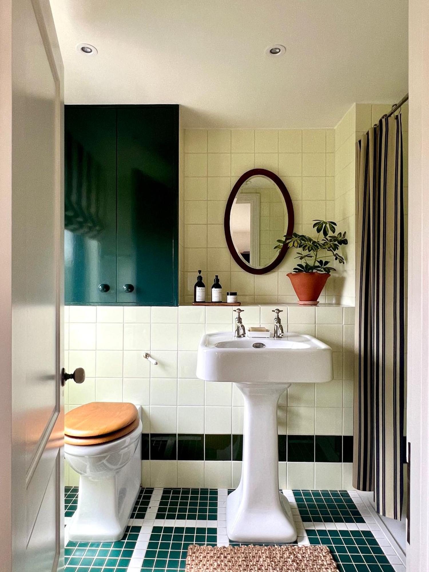 Séjour chez l'habitant Entire Spacious Loft Studio-own Bathroom & Kitchen Within Victorian Terraced Londres
