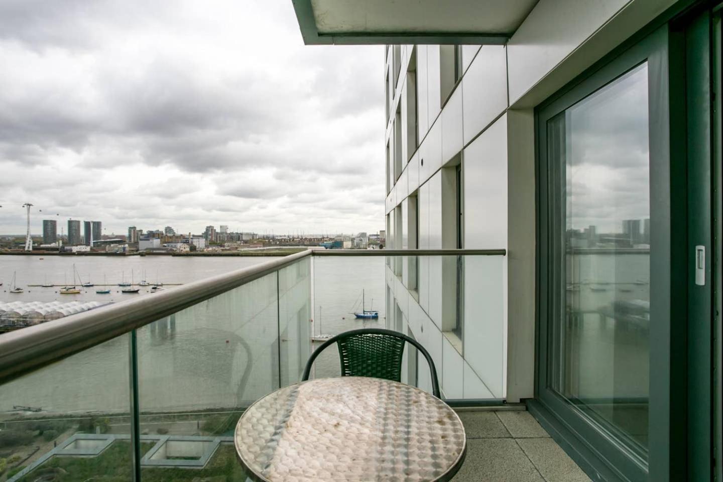 Guestready - Comfort By The Thames, W/ Balcony Lägenhet *