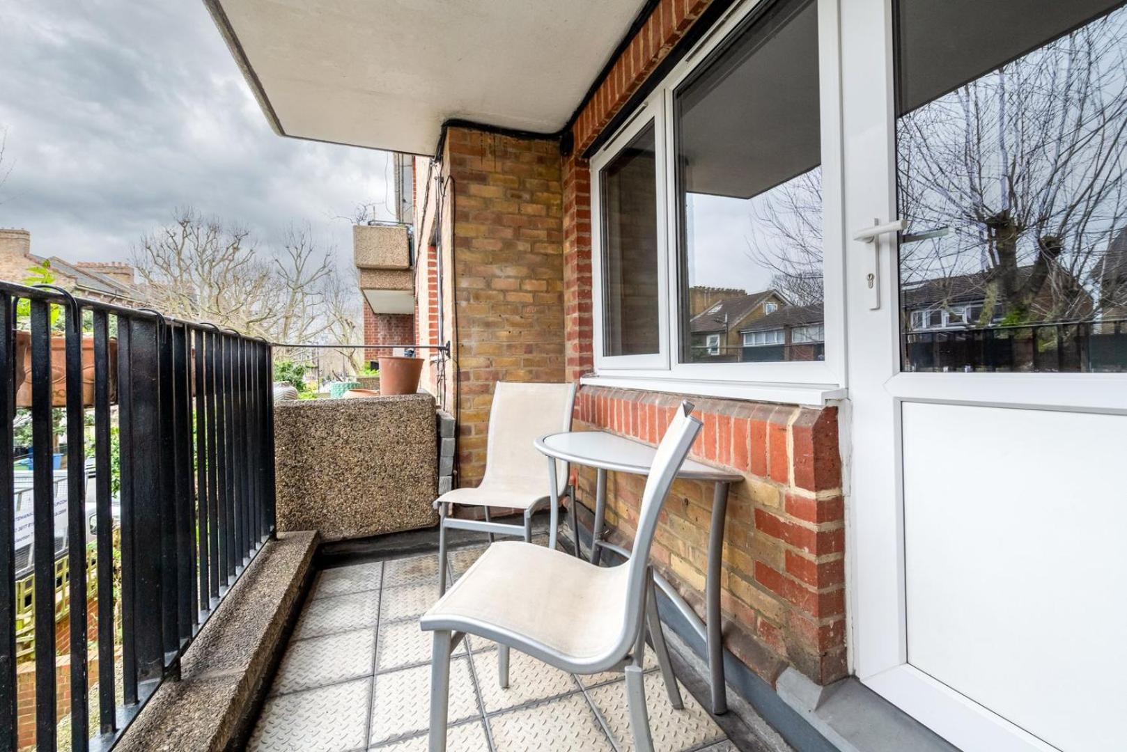 Guestready - Cosy Nest With Balcony In Lejlighed London