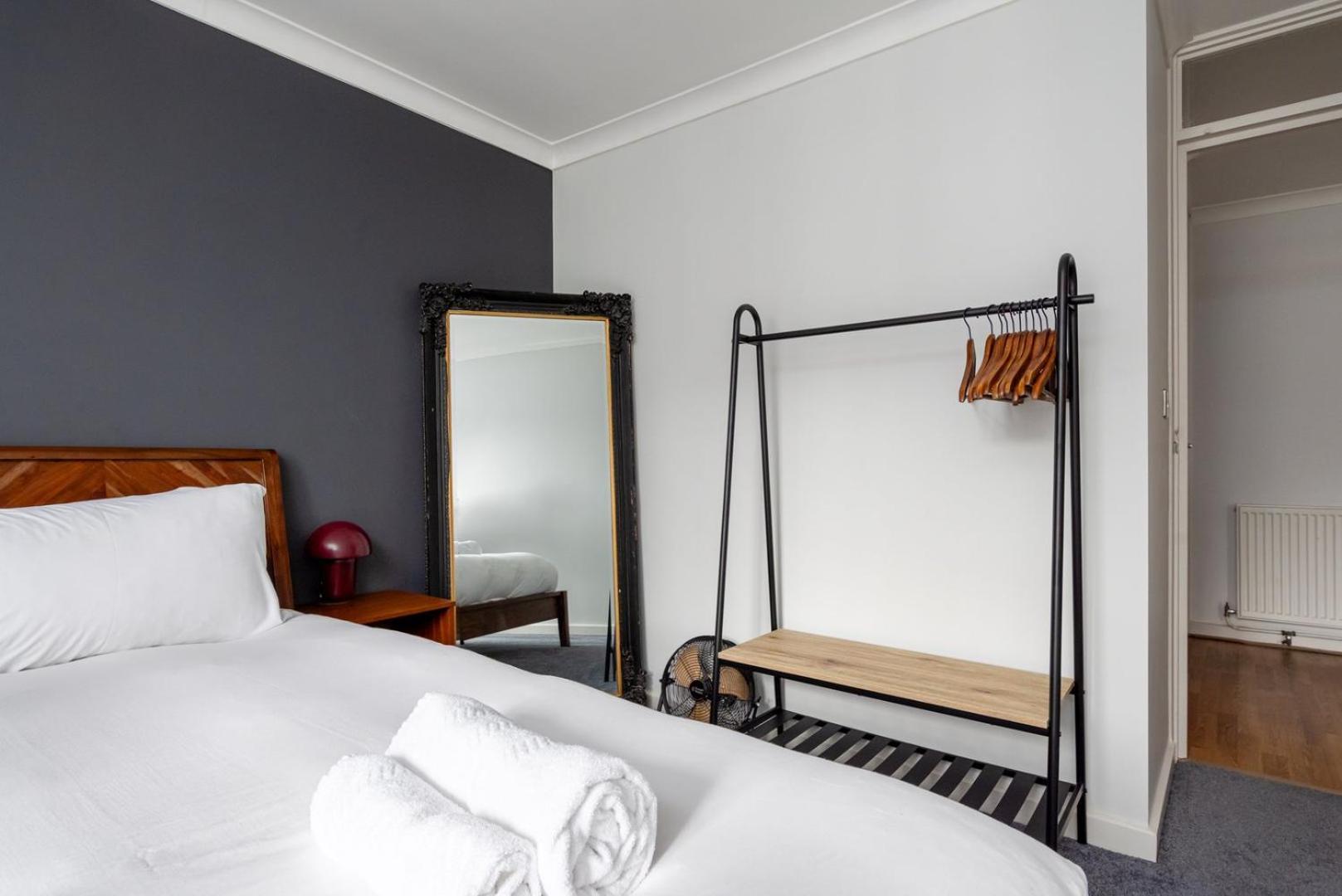 Lejlighed Guestready - Cosy Nest With Balcony In London