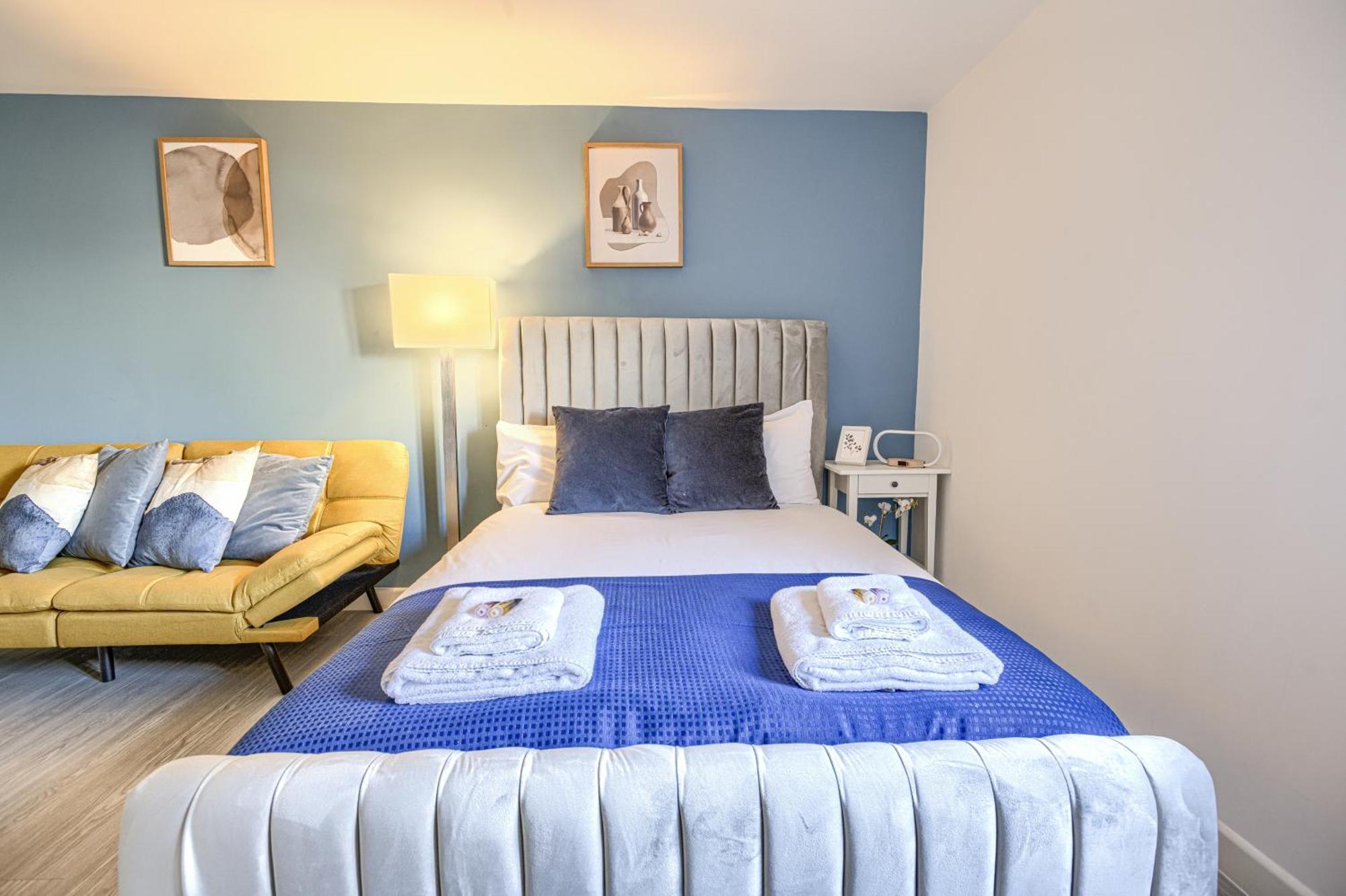 Hackney Deluxe Apartment