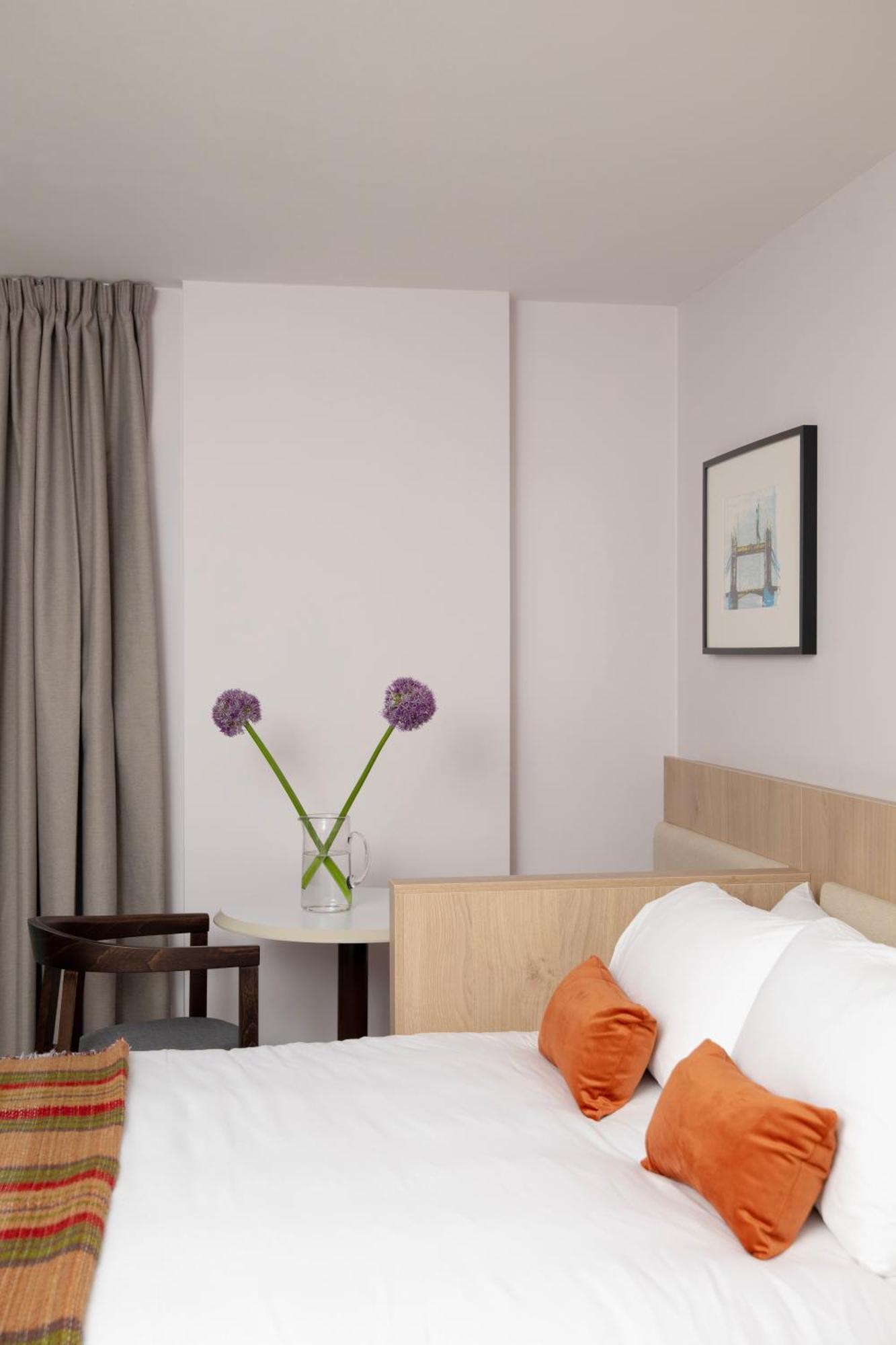 Bob W Tower Hill Residences London