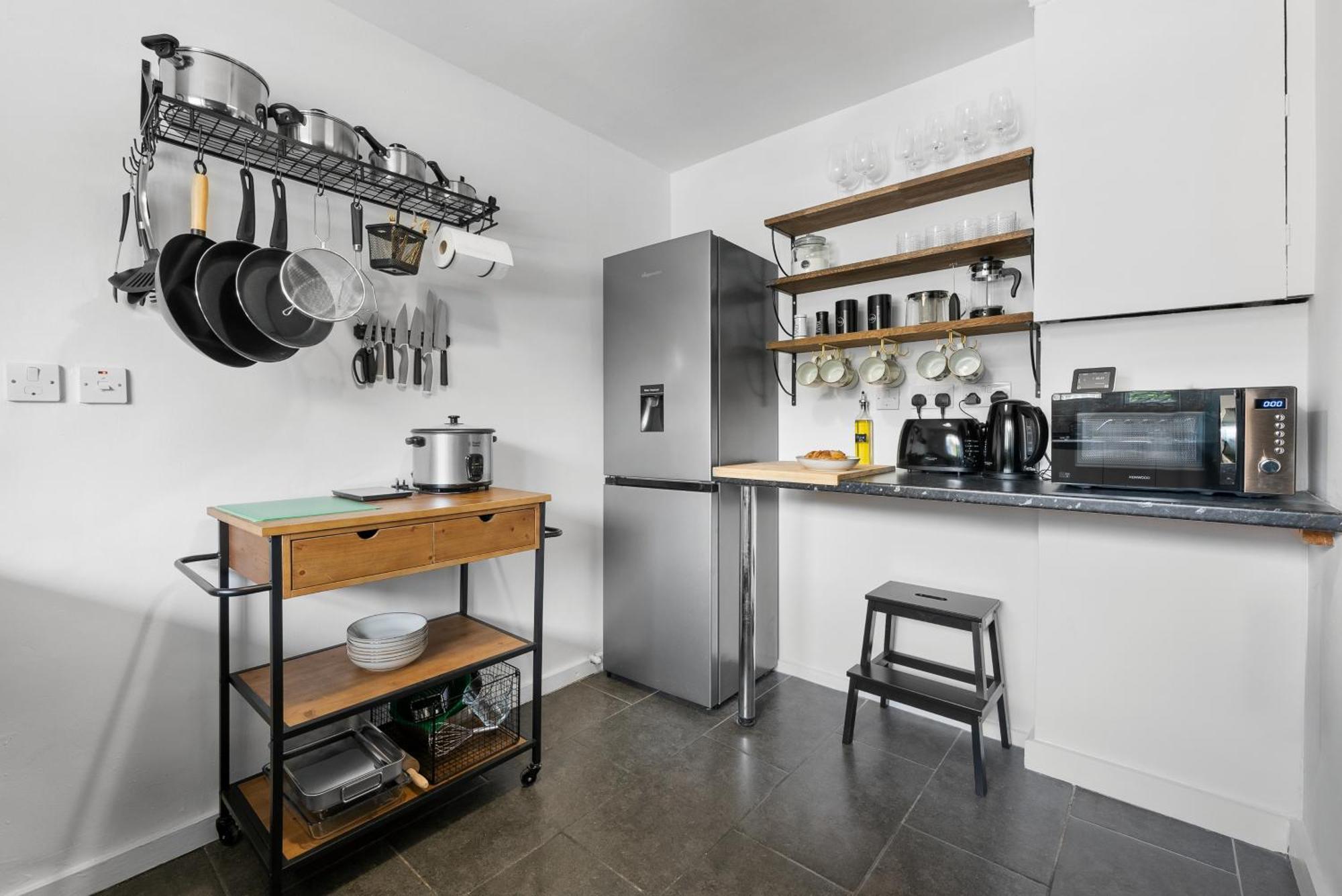 Spacious 3 Bedroom Whitechapel With Garden By Gold Lägenhet