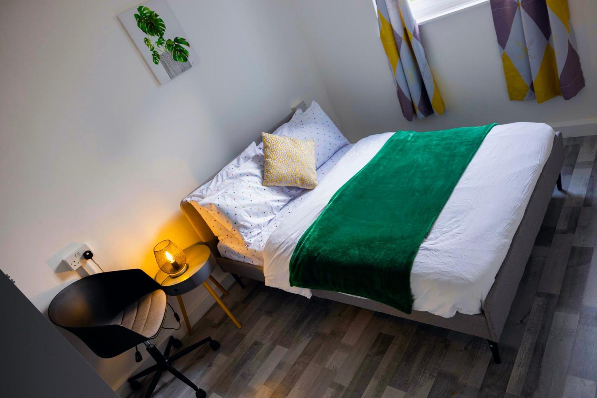 Lägenhet 2 Bedrooms-6guests-veryspacious-freeparking-wifi *