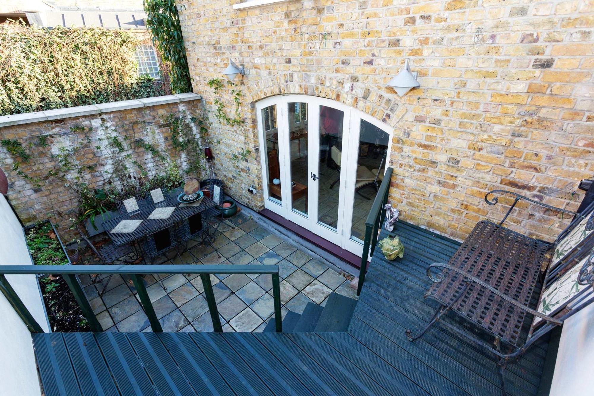 Veeve - Stables Mews * London