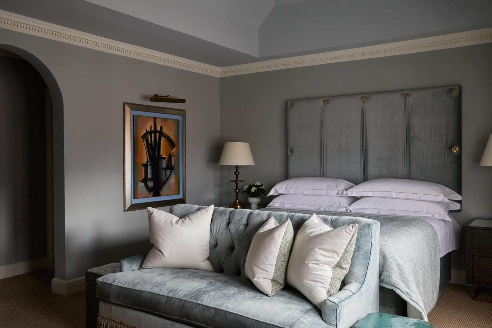Egerton House Hotel London