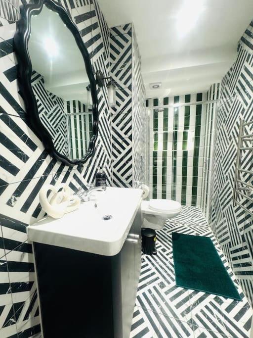 99 Apartment, Trendy Location D Apartment