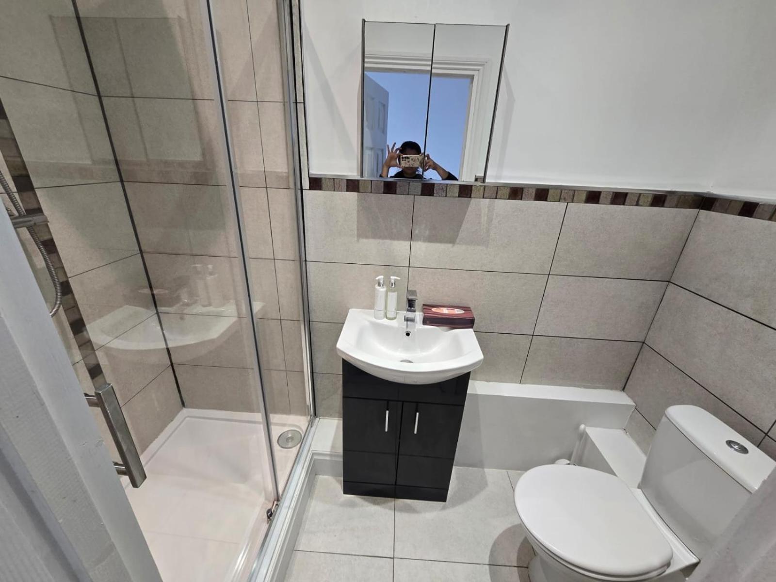 In Guest - Limehouse Townhomes Modern Spacious Serviced Double * London