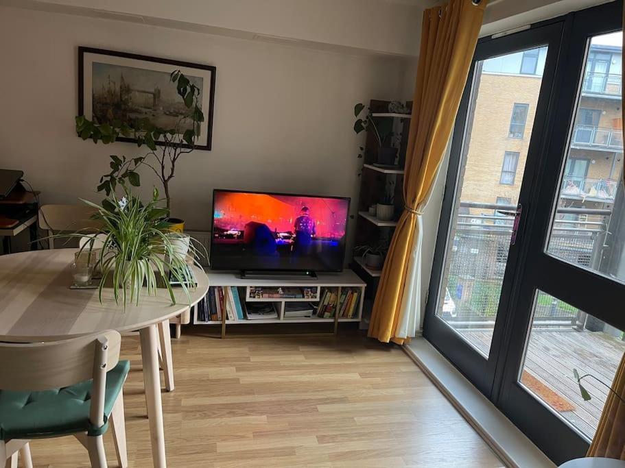 Cosy And Peaceful Flat * London
