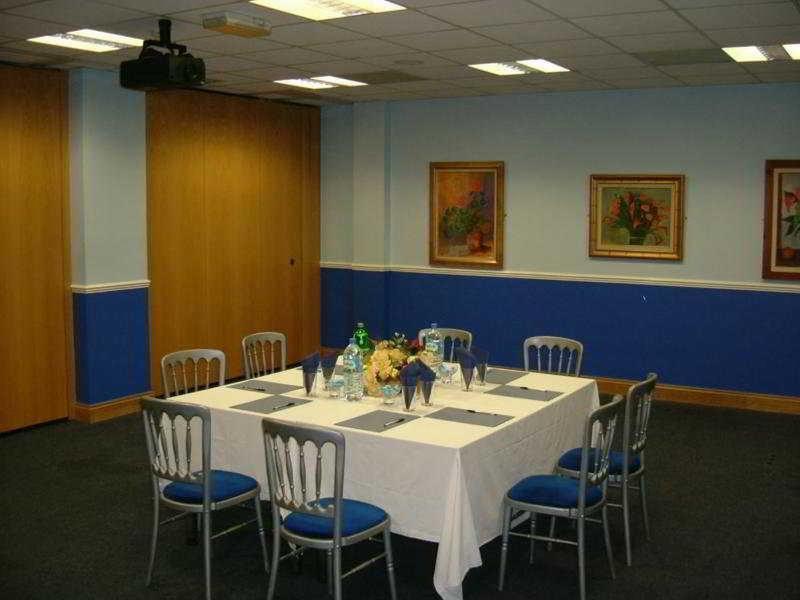 Ibis Styles Excel Hotel 3*