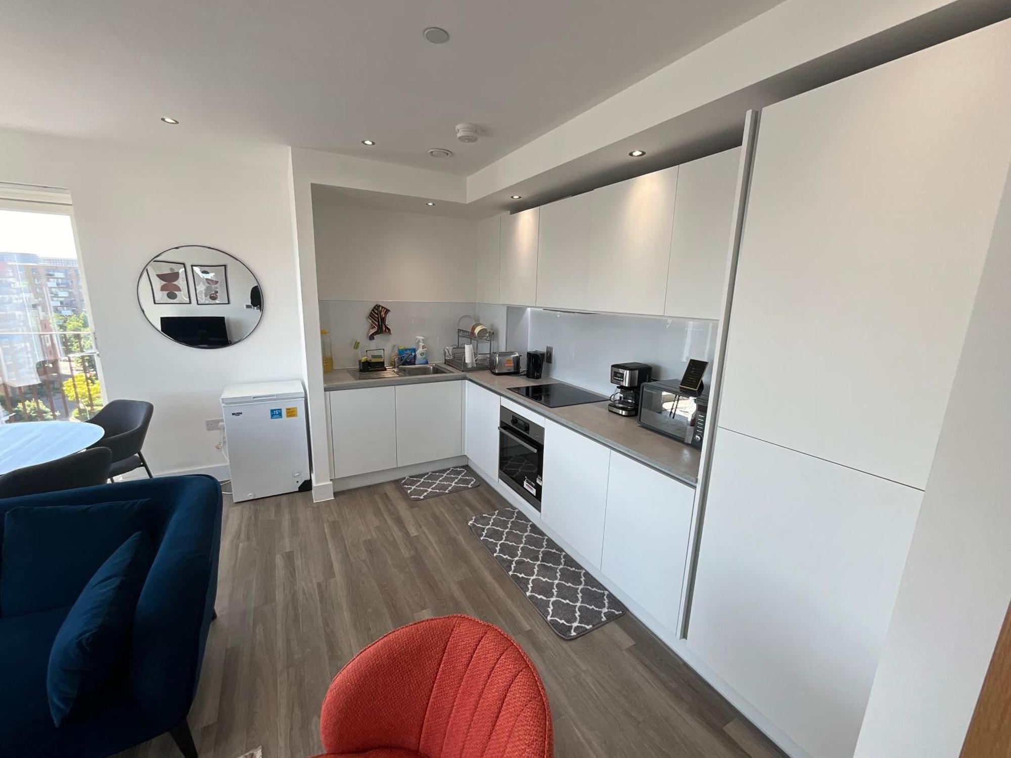Lejlighed 1br Gem In Shared Near O2 Arena & Excel With Patio, Private Bath, Free Parking & Garden *