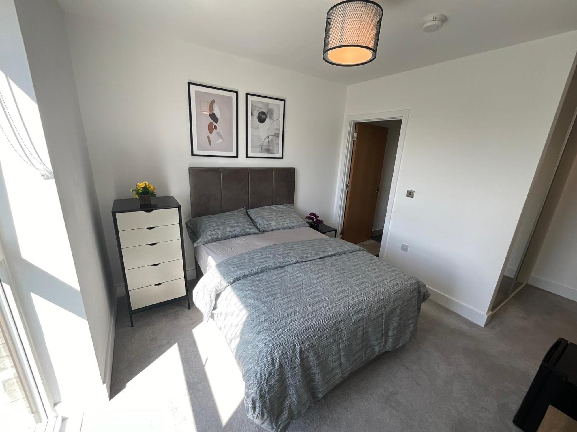 Lejlighed 1br Gem In Shared Near O2 Arena & Excel With Patio, Private Bath, Free Parking & Garden *