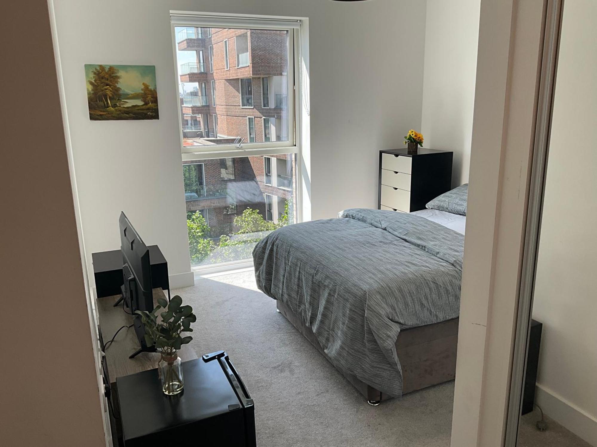 1br Gem In Shared Near O2 Arena & Excel With Patio, Private Bath, Free Parking & Garden Lejlighed London