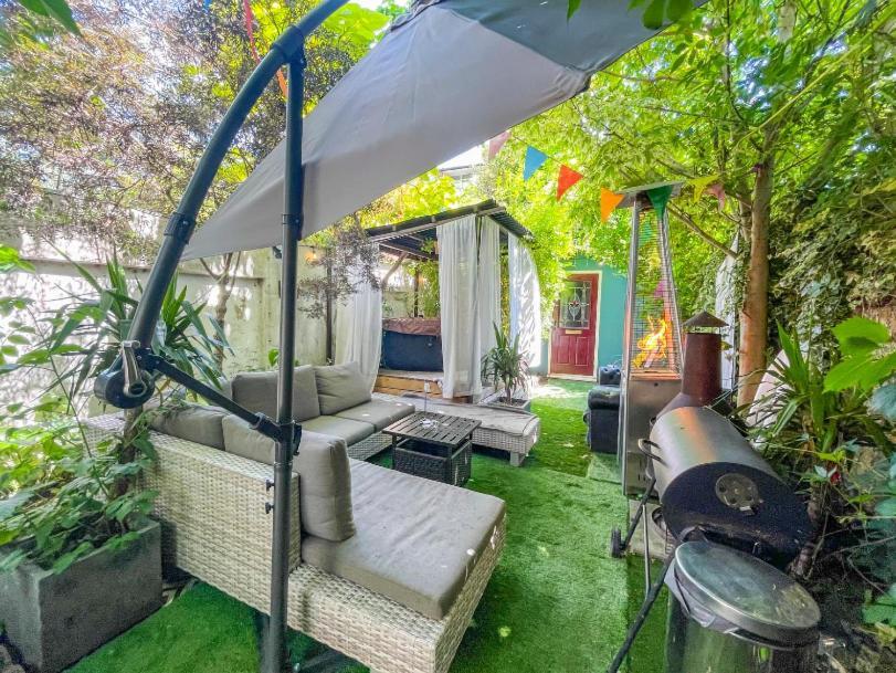 Master En - Townhouse Double With Garden & Hot Tub * London
