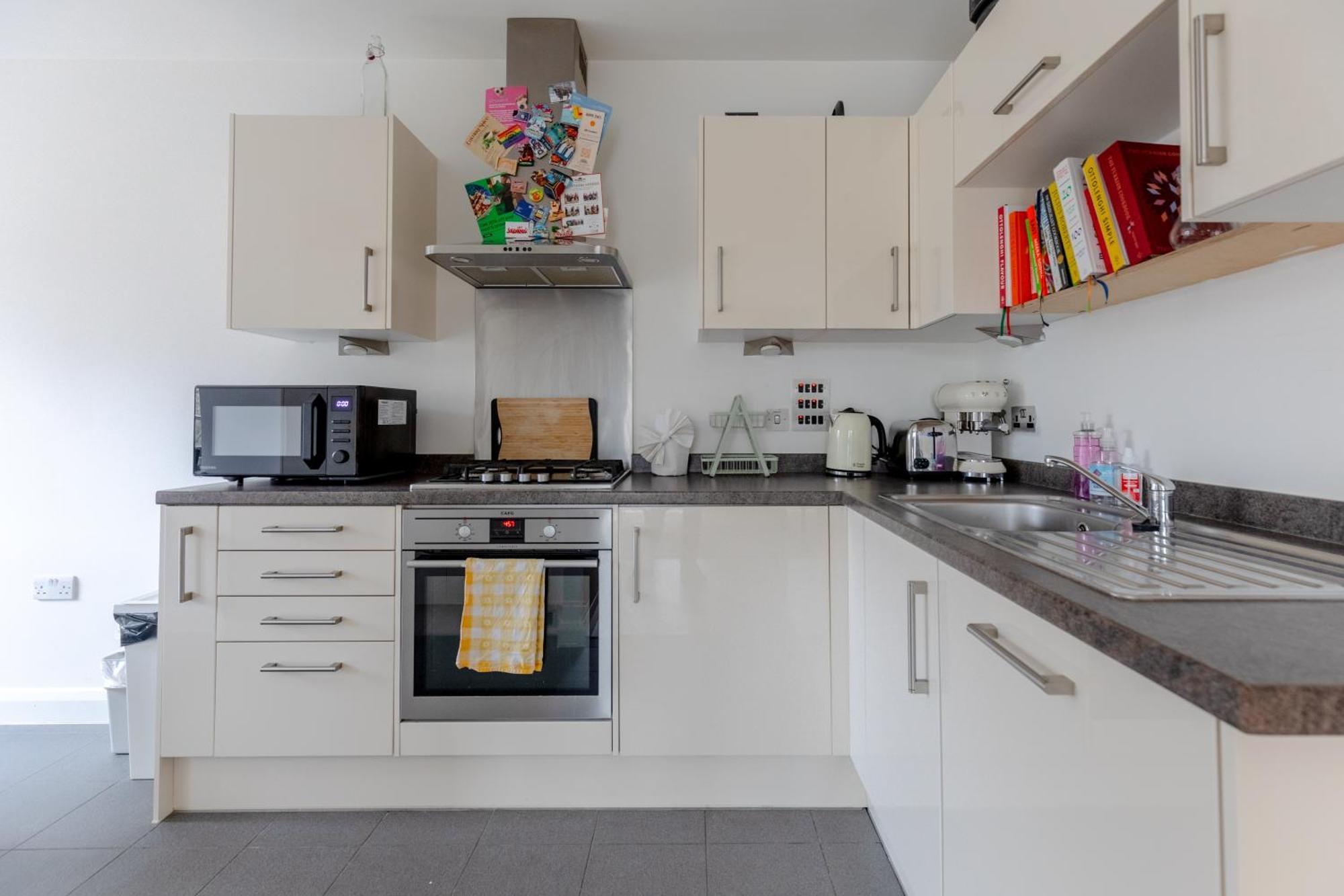 & Modern 1bd Flat With Balcony Hackney! Lejlighed