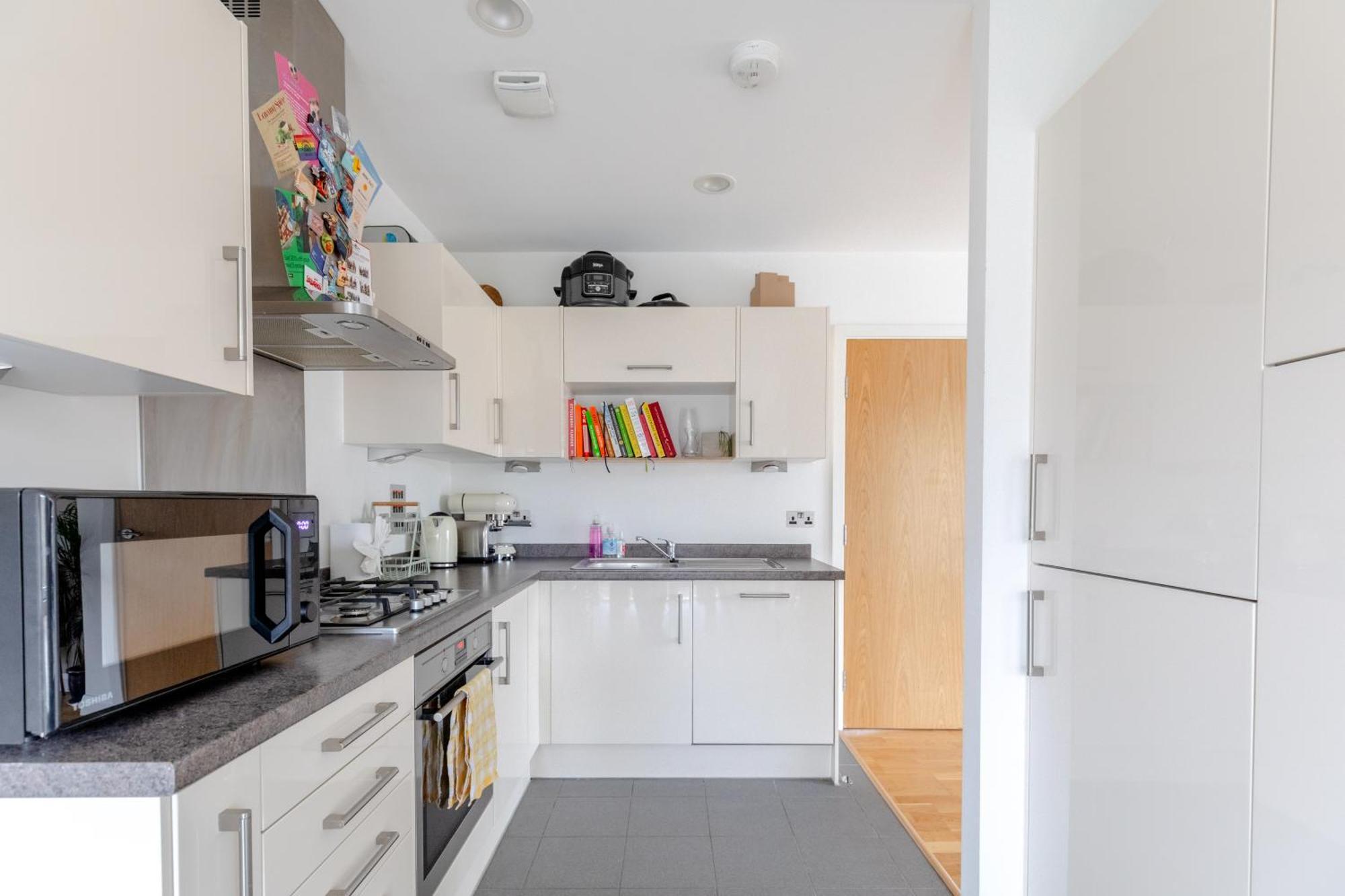 Lejlighed & Modern 1bd Flat With Balcony Hackney! London