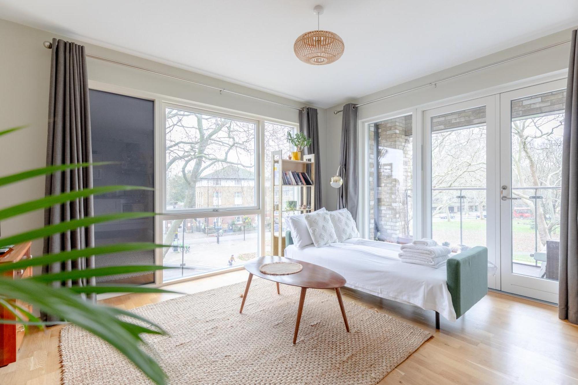 & Modern 1bd Flat With Balcony Hackney! Lejlighed *