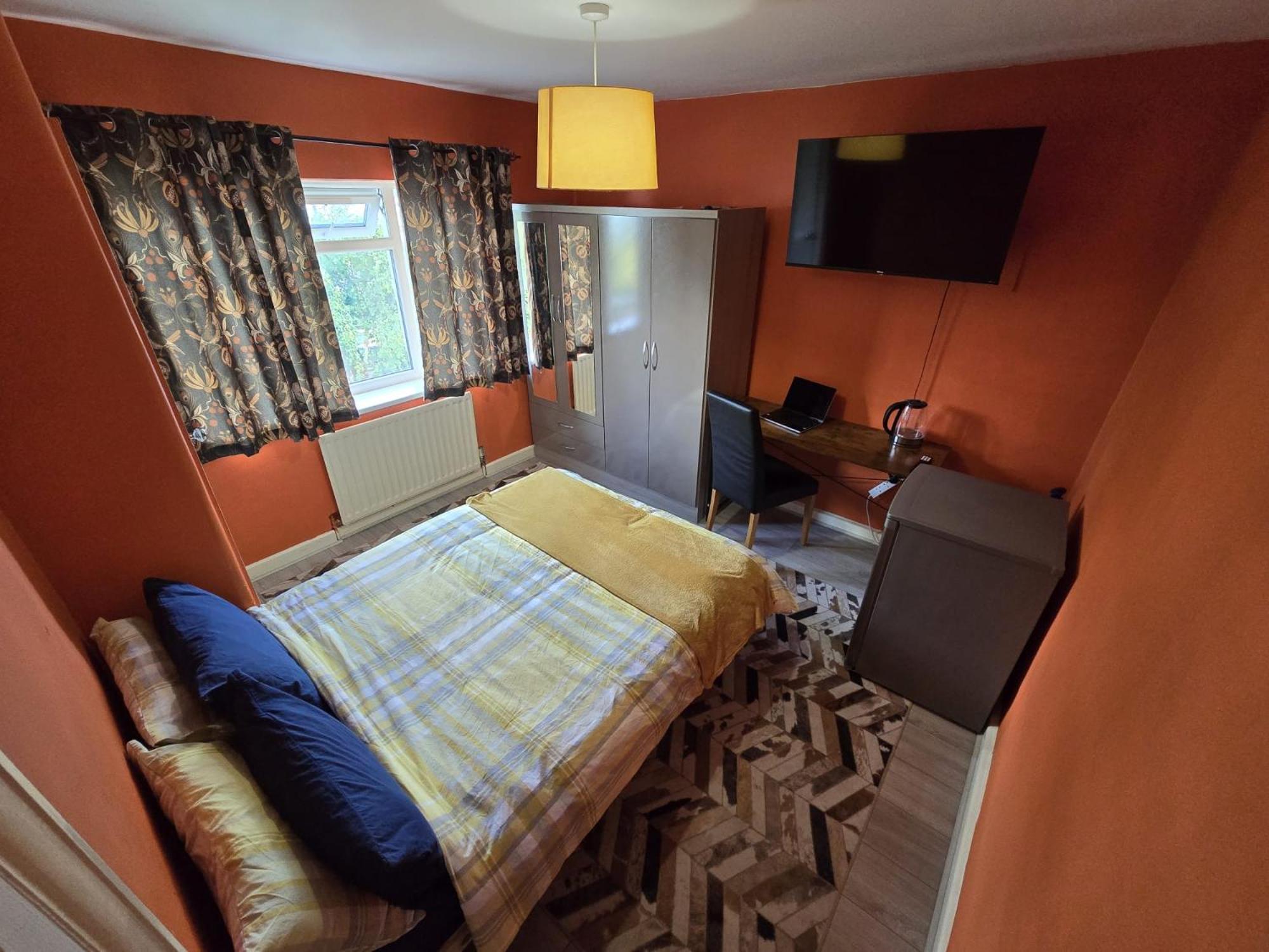 Pensionat L'auberge Close Syon Lane Station And Heathrow