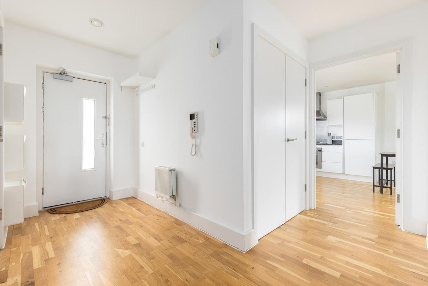 Modern 2 Bed Lewisham Catford - Perfect For Long Londra