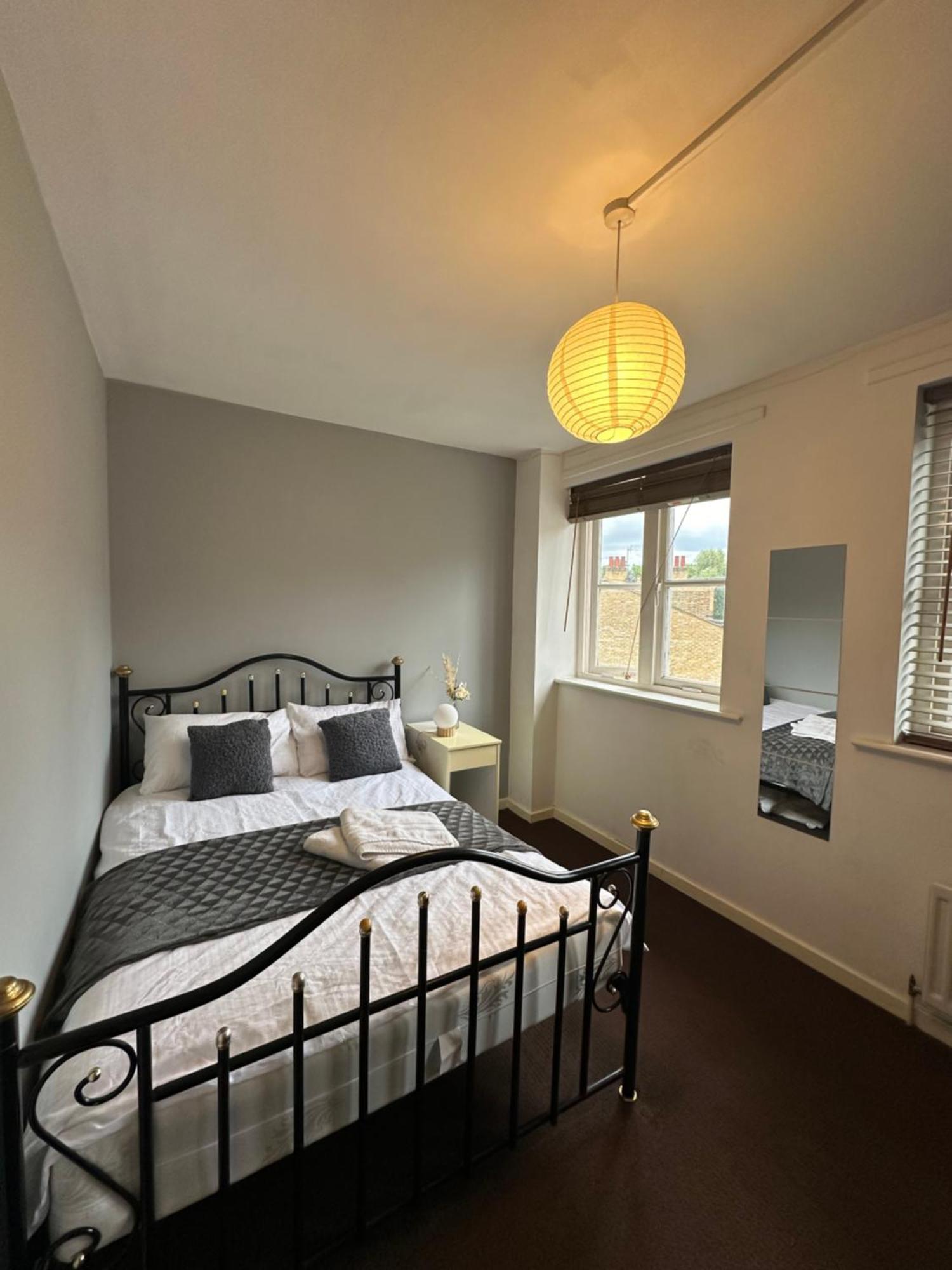 Accommodatie bij particulieren Luxury In Central London!6 Bedroom With 2 Bath & Separate Wc! *