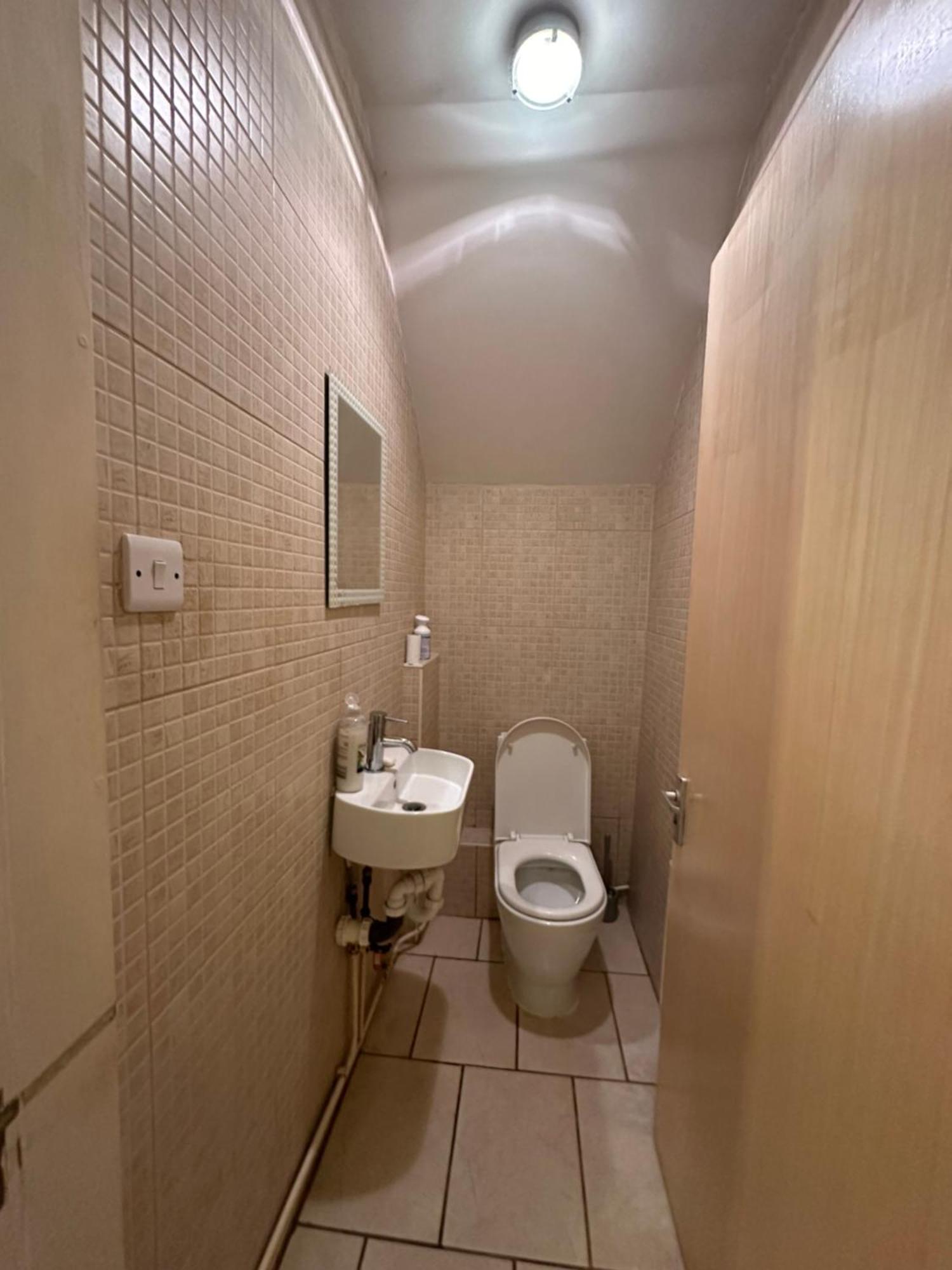 Luxury In Central London!6 Bedroom With 2 Bath & Separate Wc! Accommodatie bij particulieren Londen