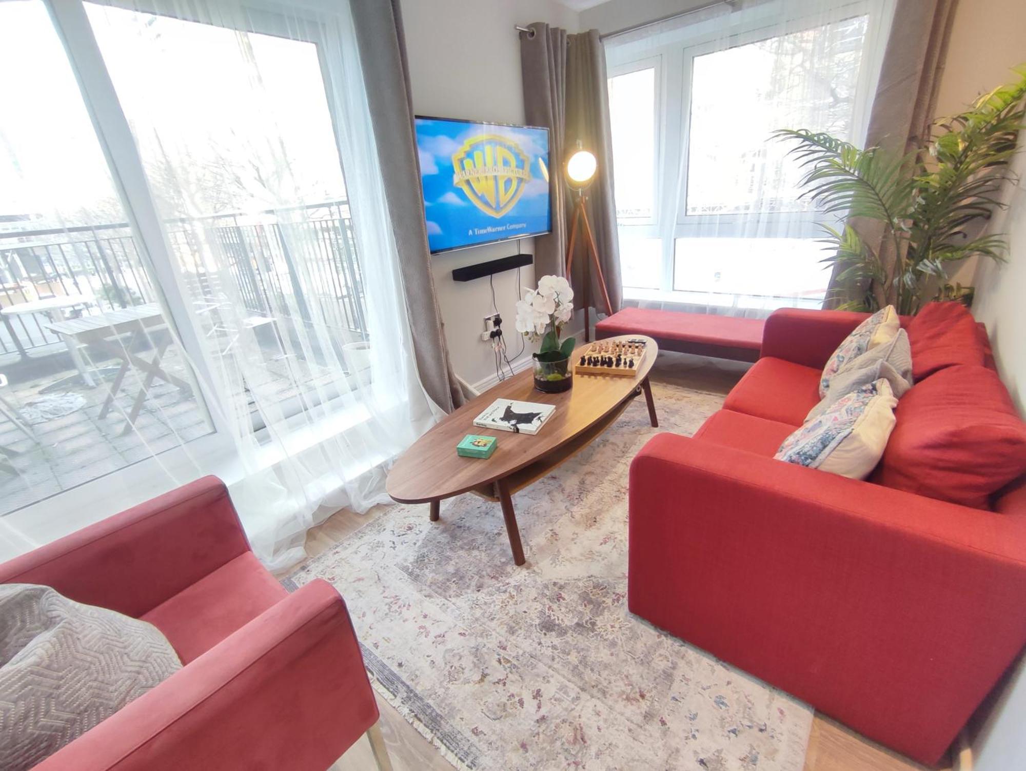 Immaculate 3bed Apt, Close To O2, Excel, Stadium & Lejlighed