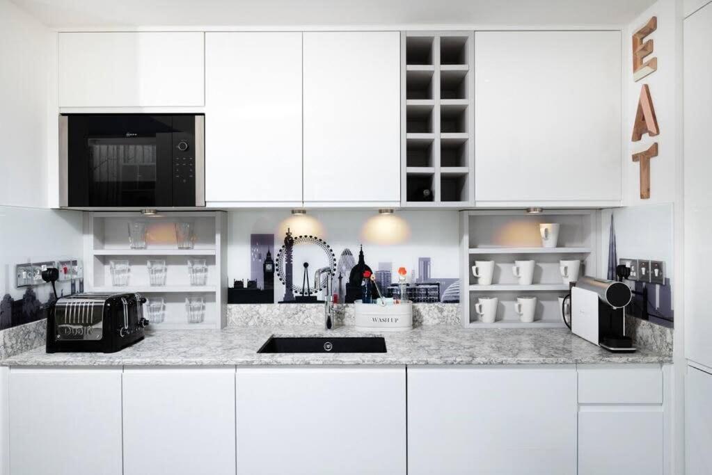 Chic Living In Stratford A Cozy 2br Flat * London