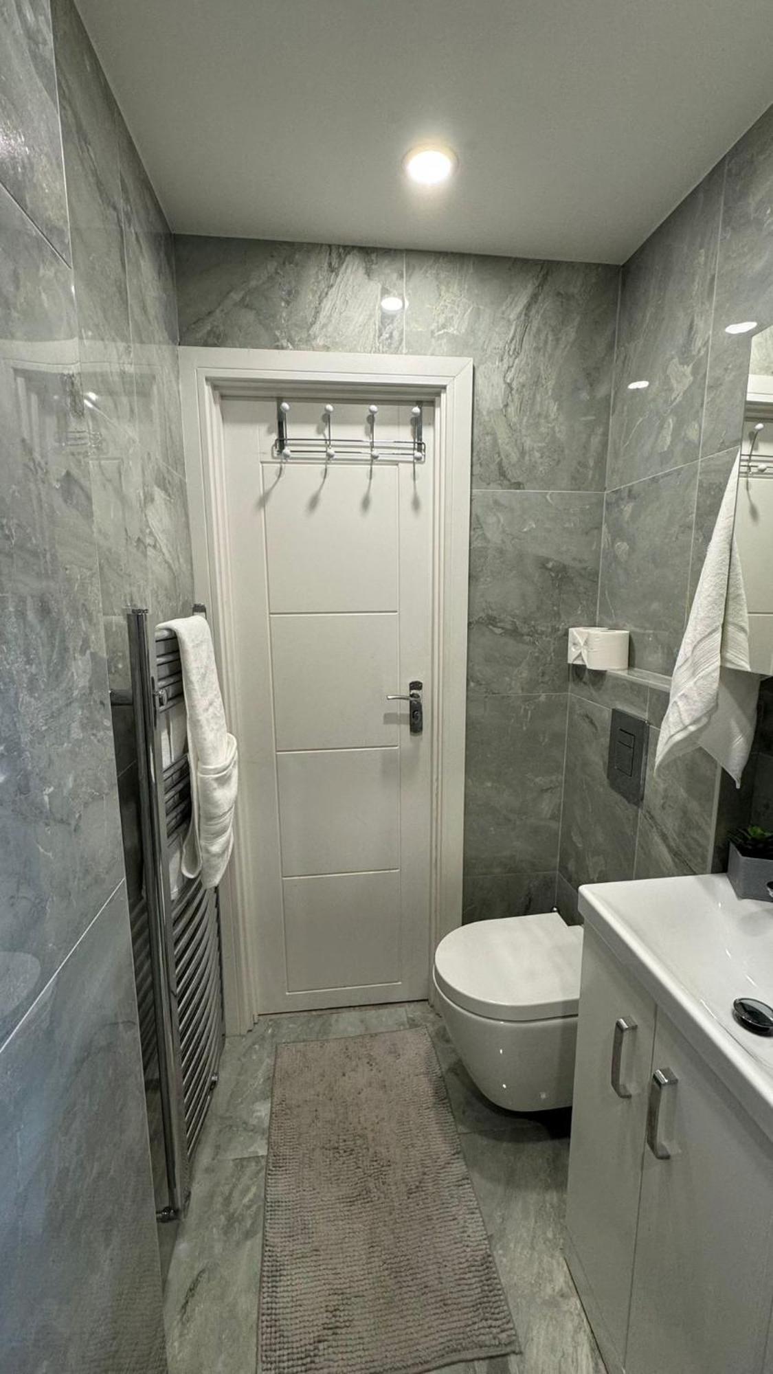 Rum i privatbostad Double With Access To The Garden London