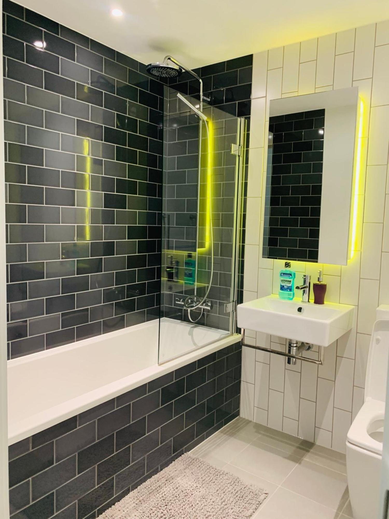 Privat bolig Lush Living - Double With Private Bathroom
