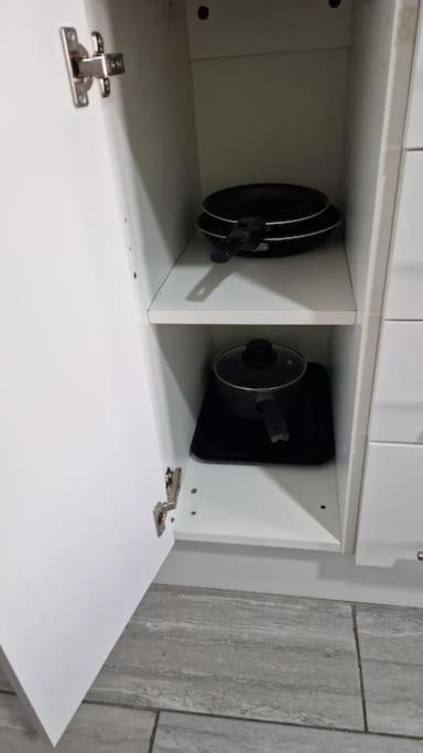 Lägenhet 2 Bedroom Near Station London
