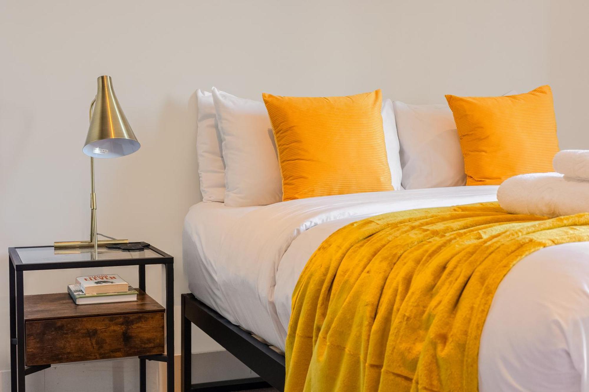 Elegant 1br Apartment, 5 Min Limehouse Dlr Station Appartamento