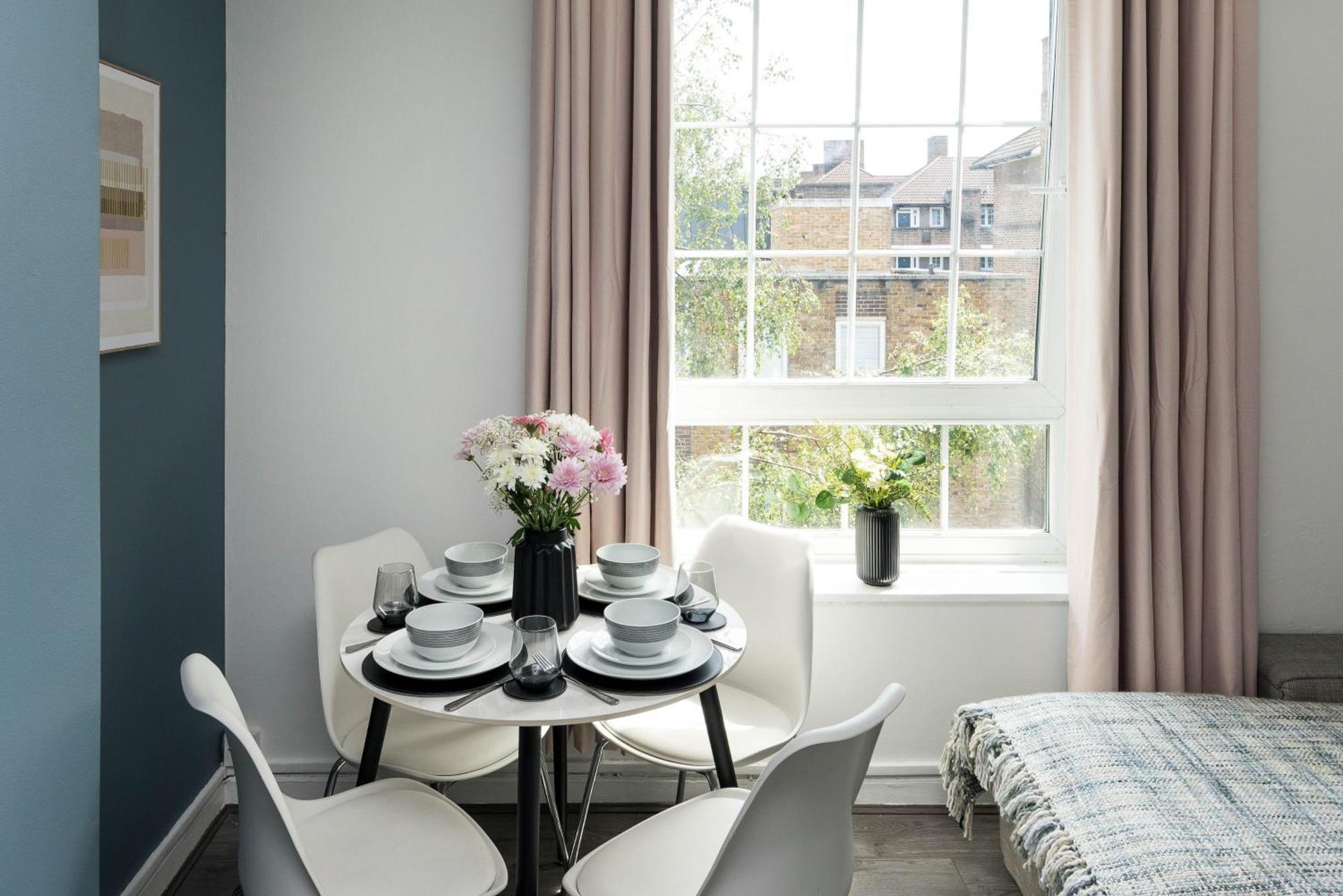 Sunny 2b-1b Flat Nr Borough Market, * Londra