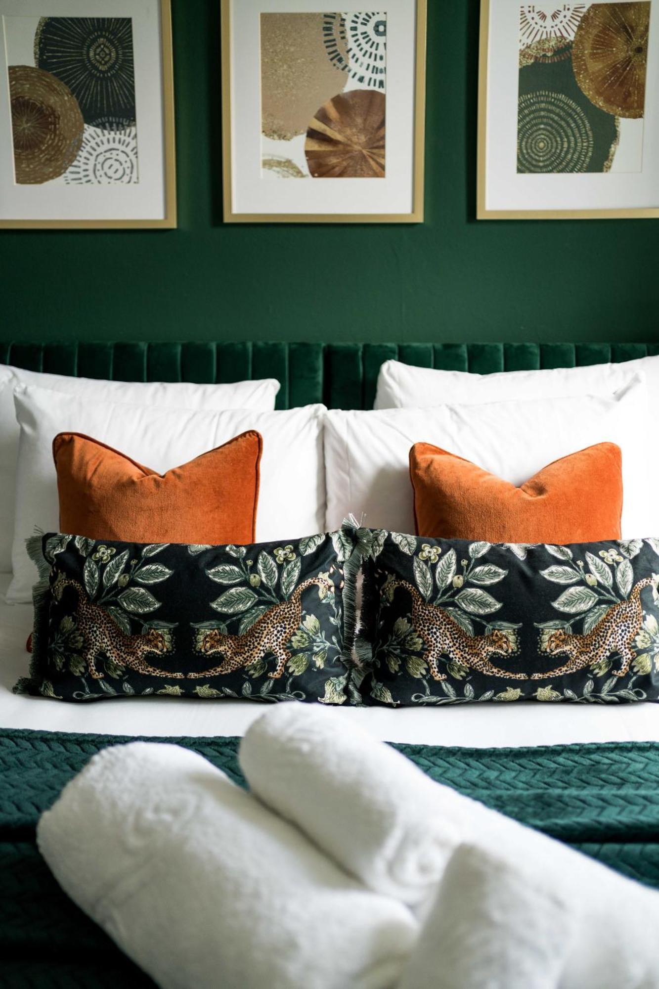 Sunny 2b-1b Flat Nr Borough Market, Londra
