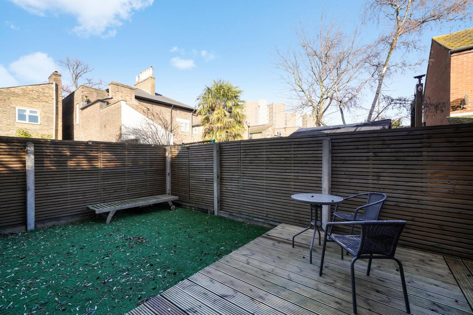 40 Percent Off! - Delightful Abode In - Garden Casa vacanze *